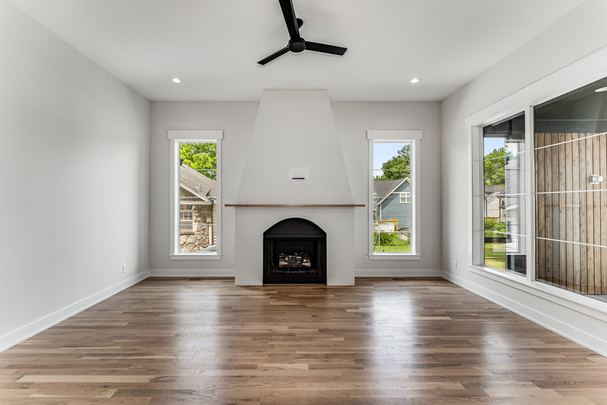 4704 Dakota Ave