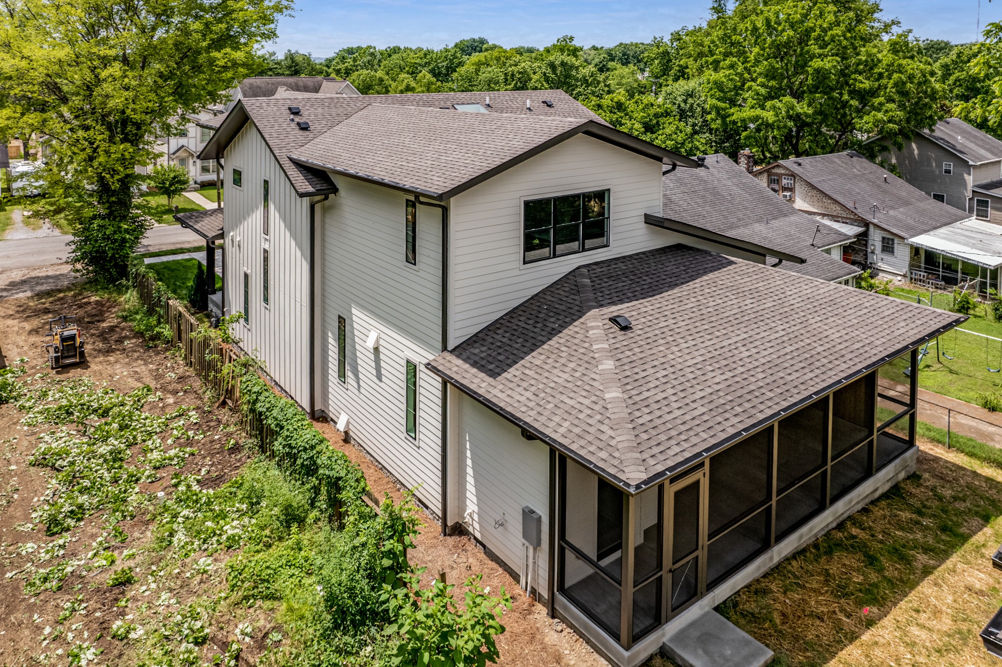 4704 Dakota Ave