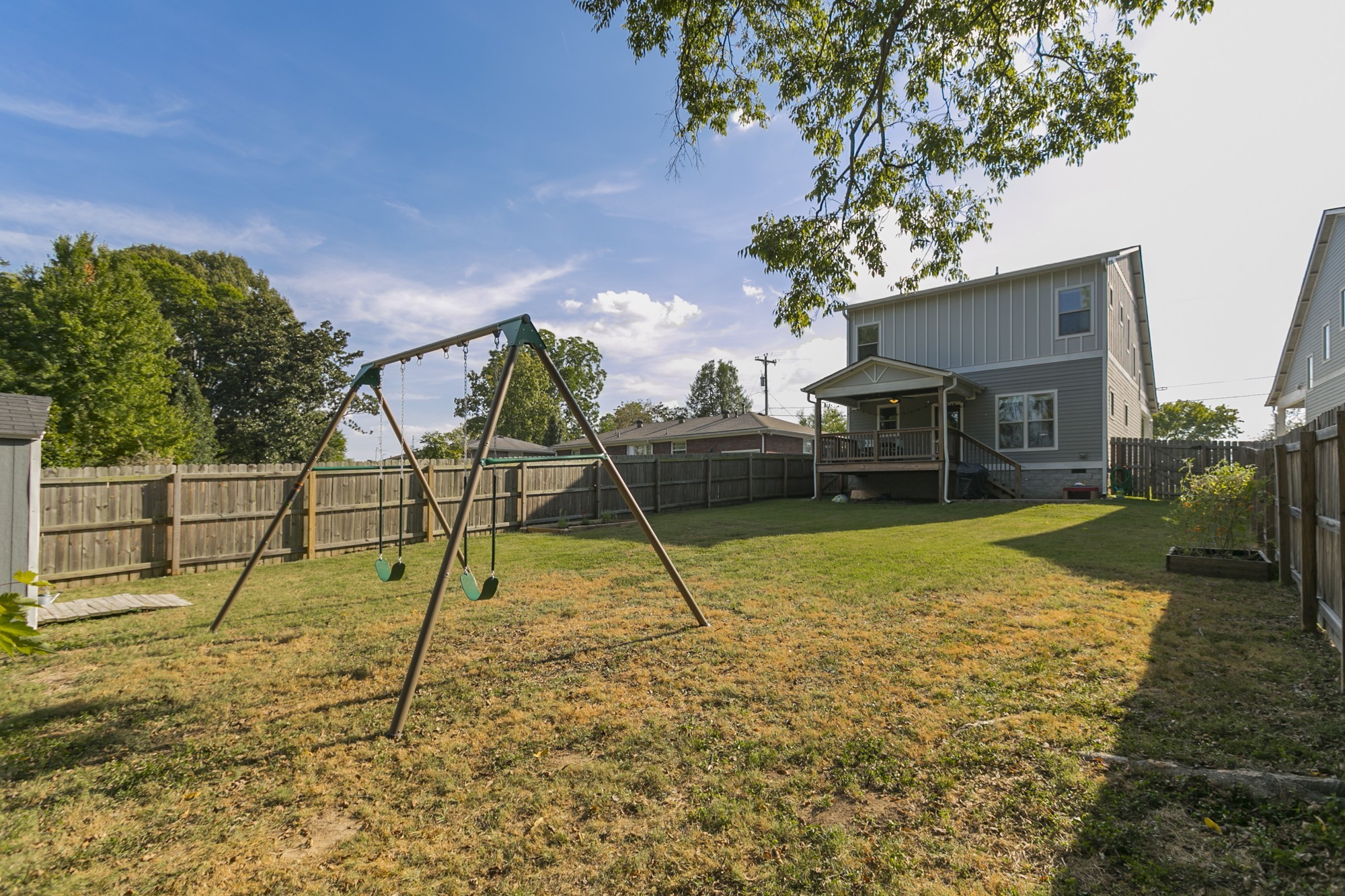 2409B Chapman Dr