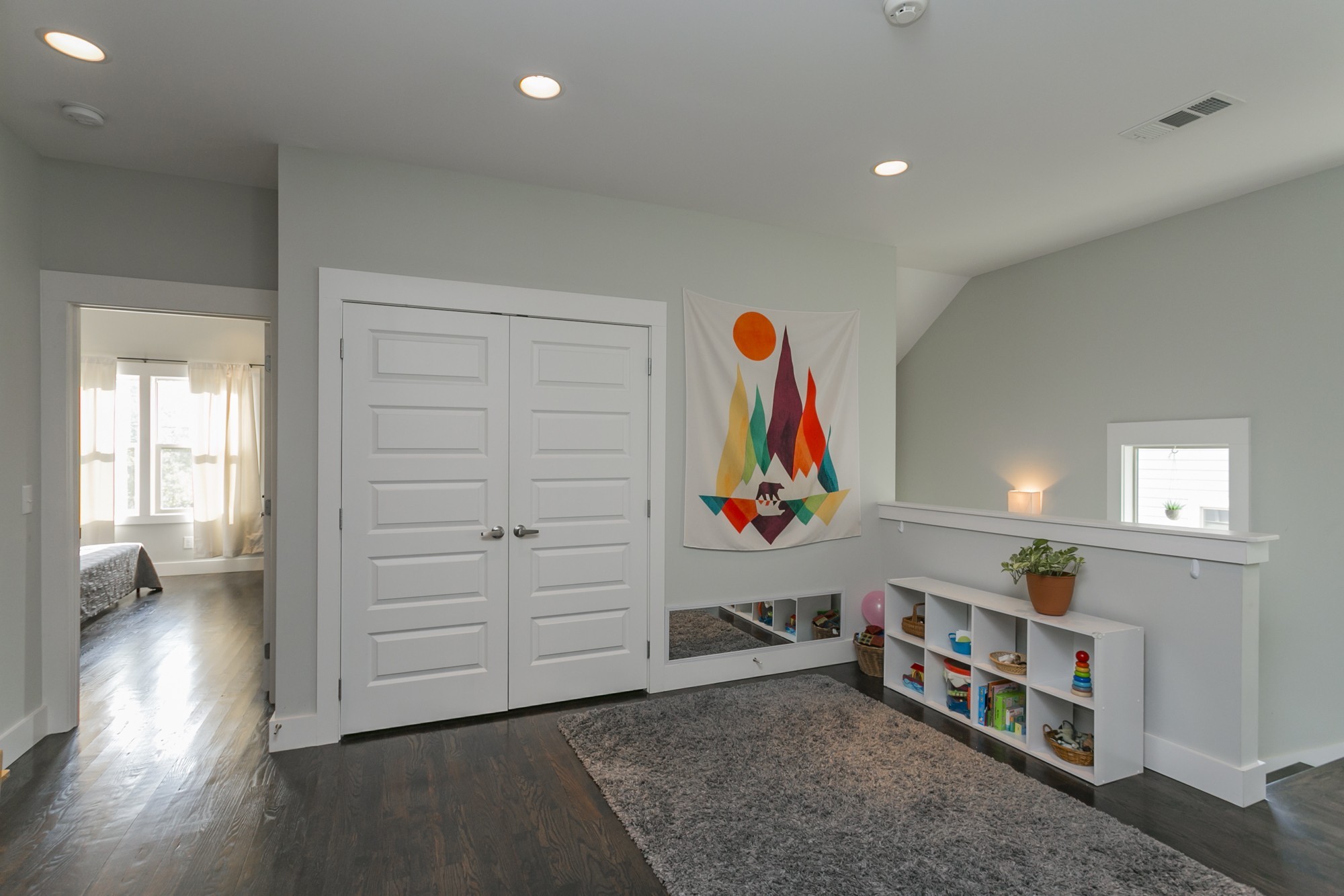 2409B Chapman Dr