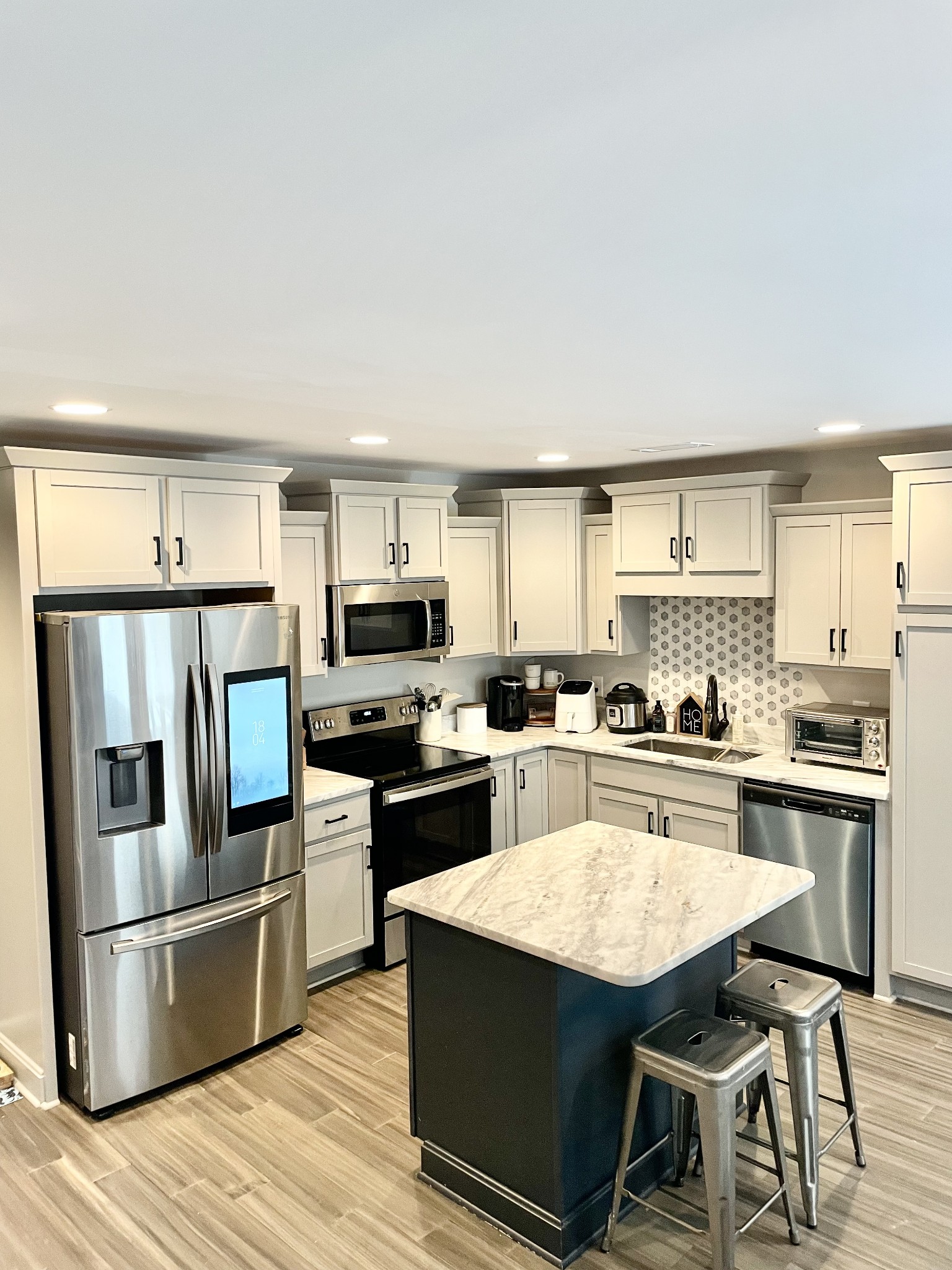 275 Signature Pl