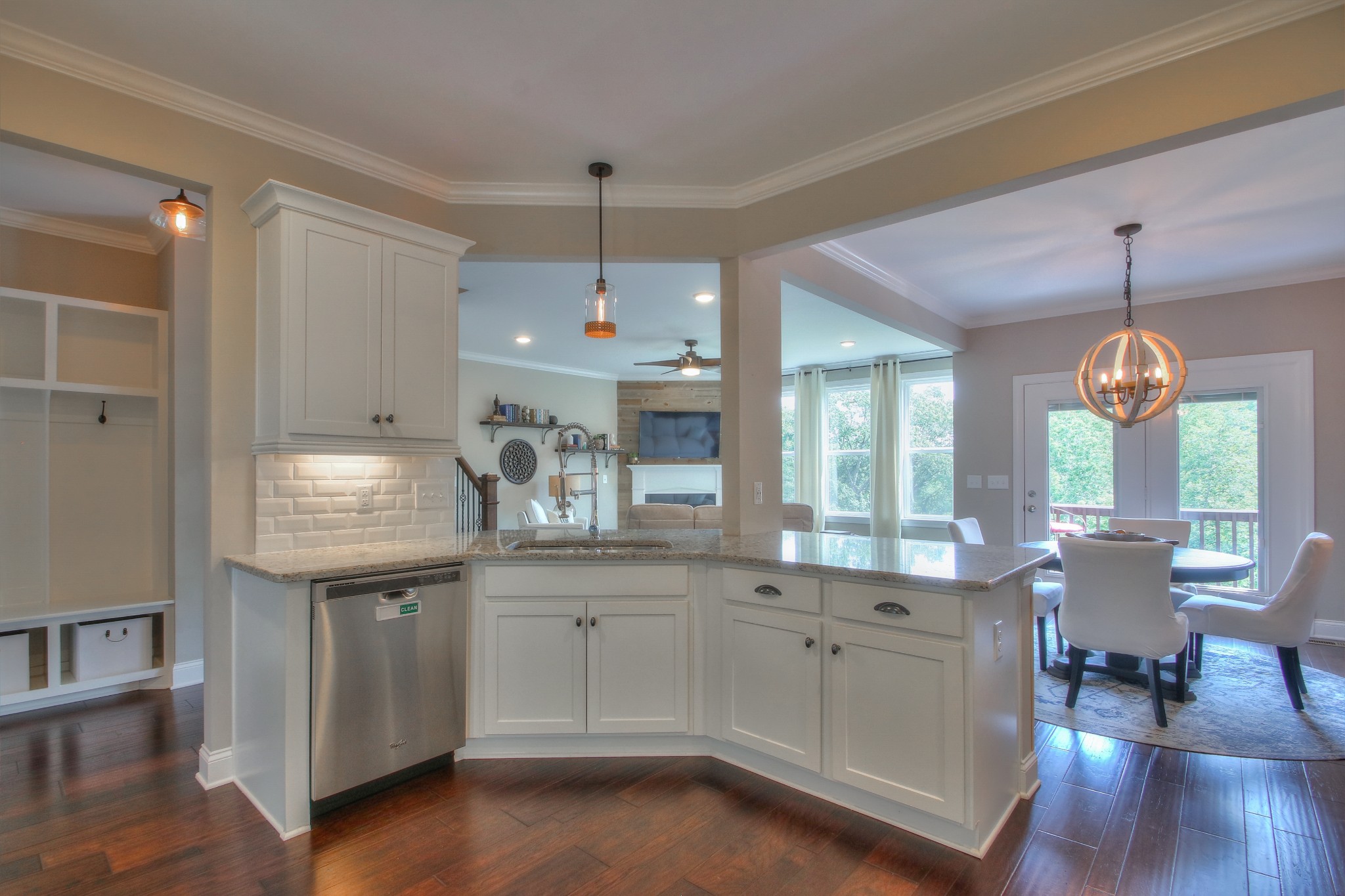 7158 Triple Crown Ln