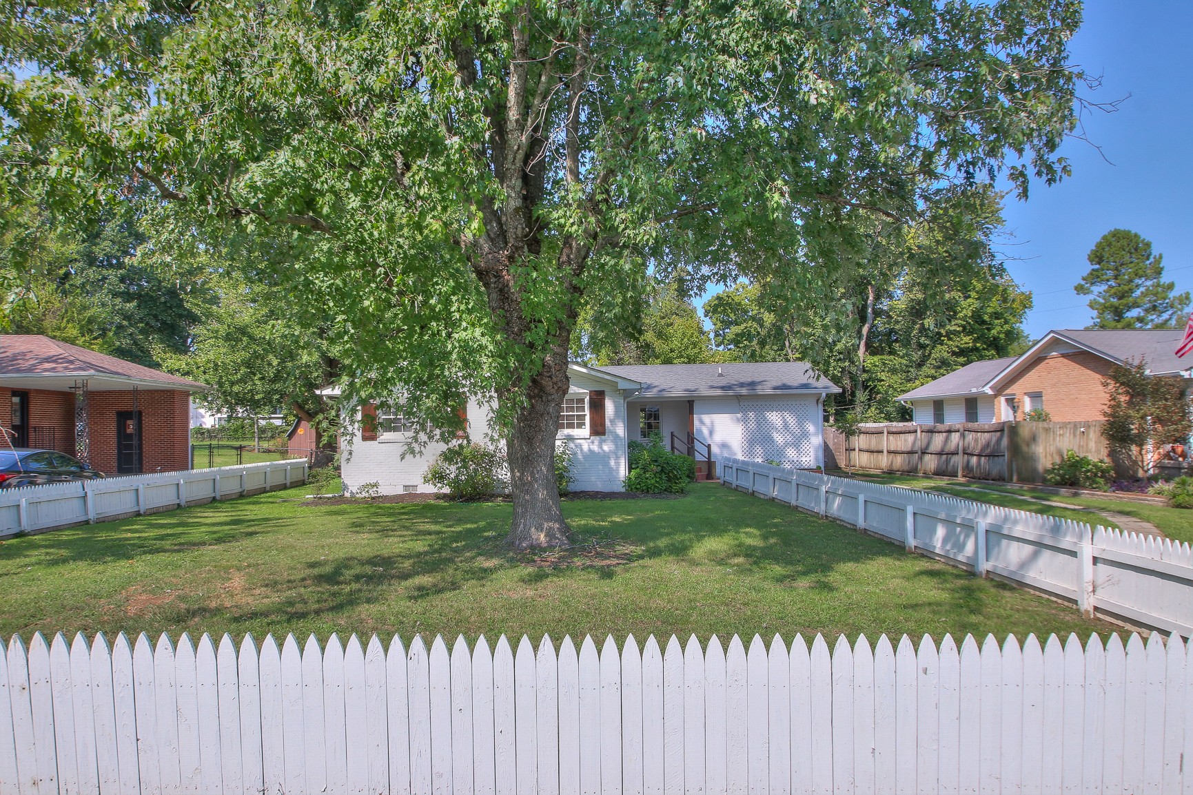 1502 Figuers Dr