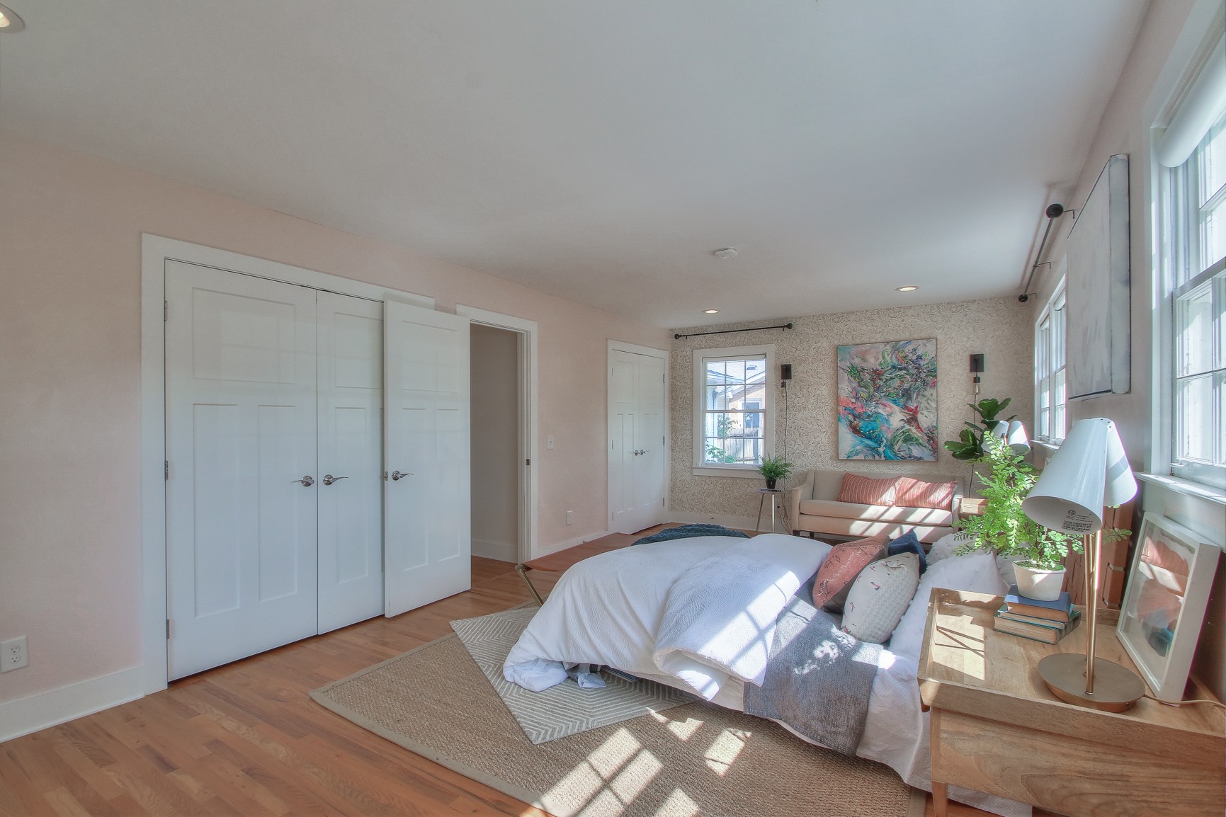 1502 Figuers Dr
