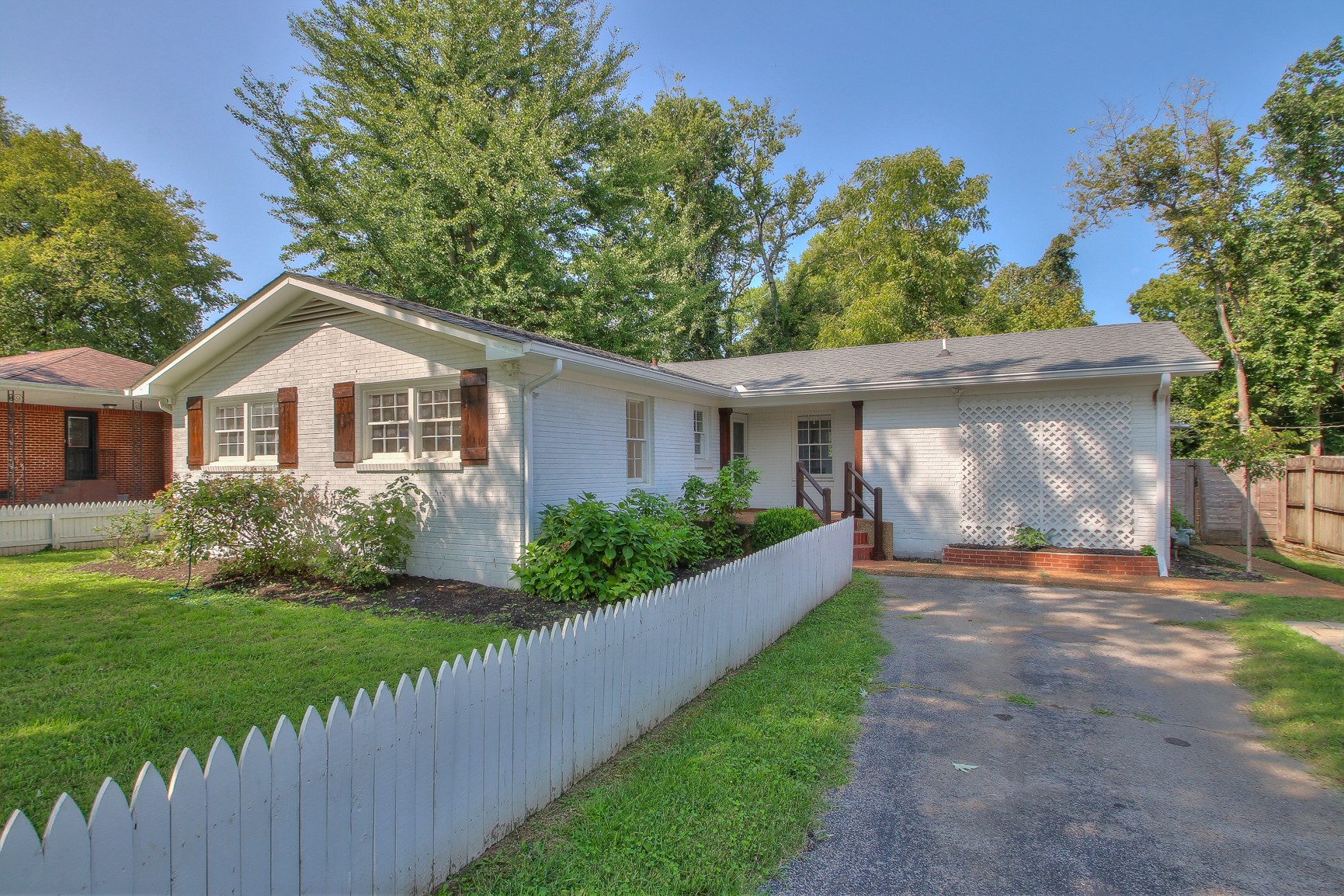 1502 Figuers Dr
