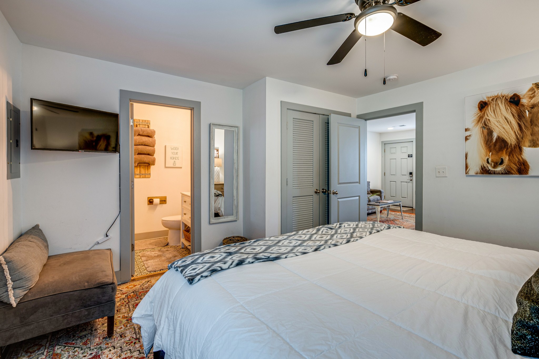 818 Fatherland St Unit: 5