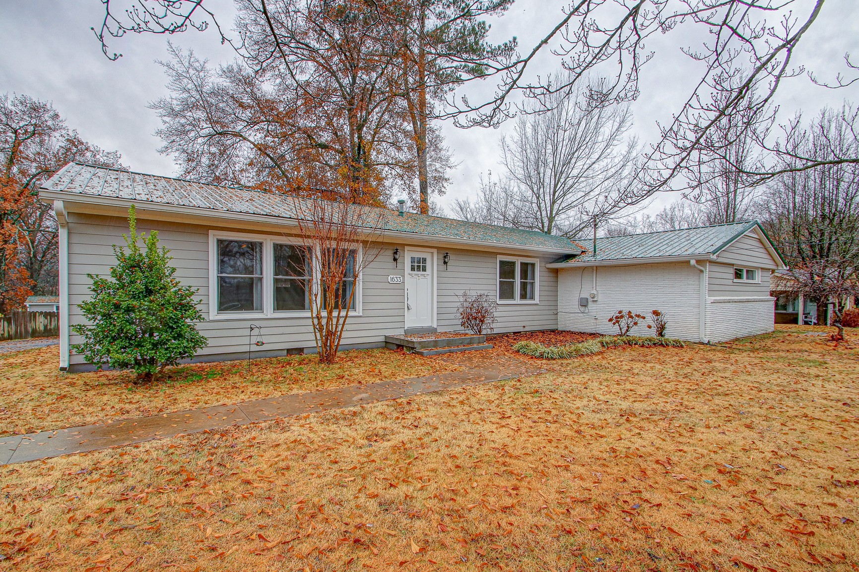 1633 Jefferson St