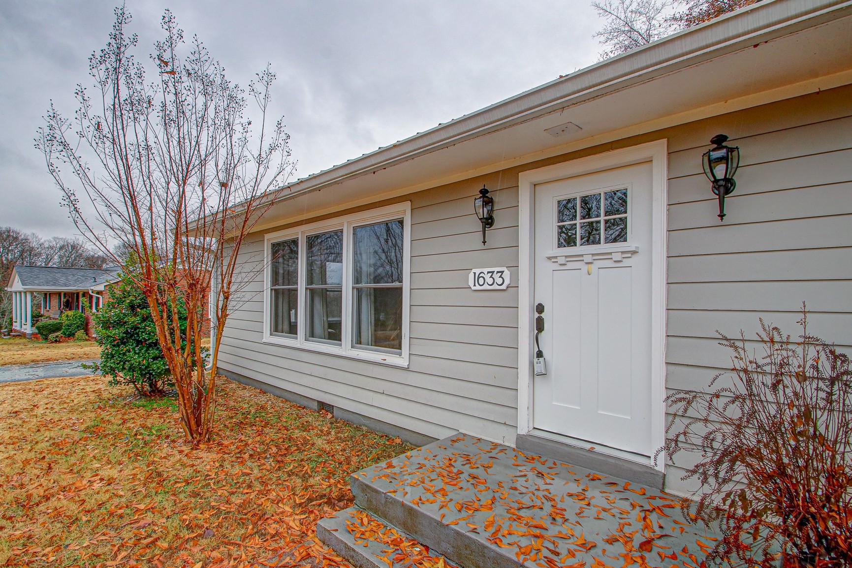 1633 Jefferson St
