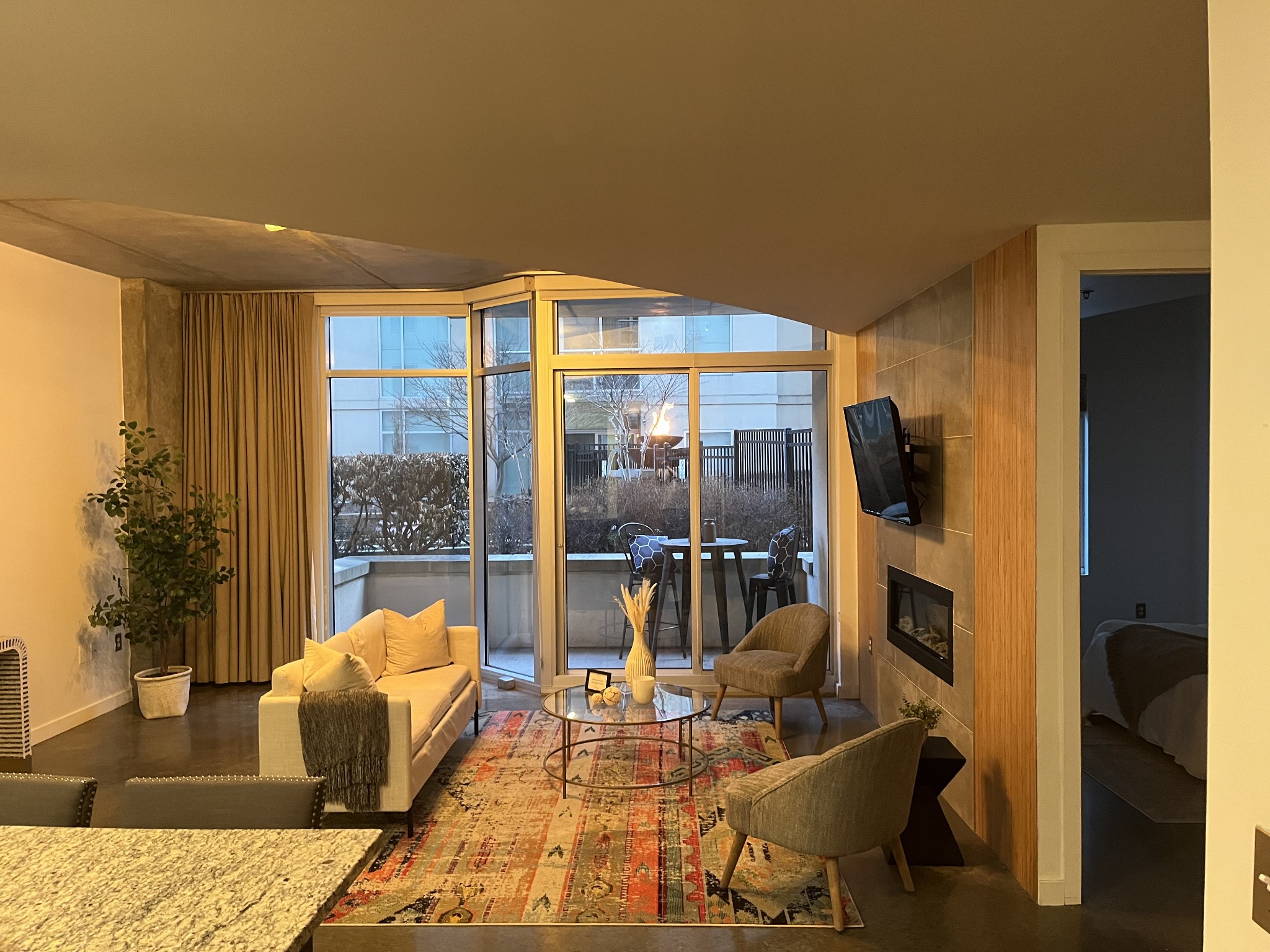 600 12th Ave, S Unit: 401