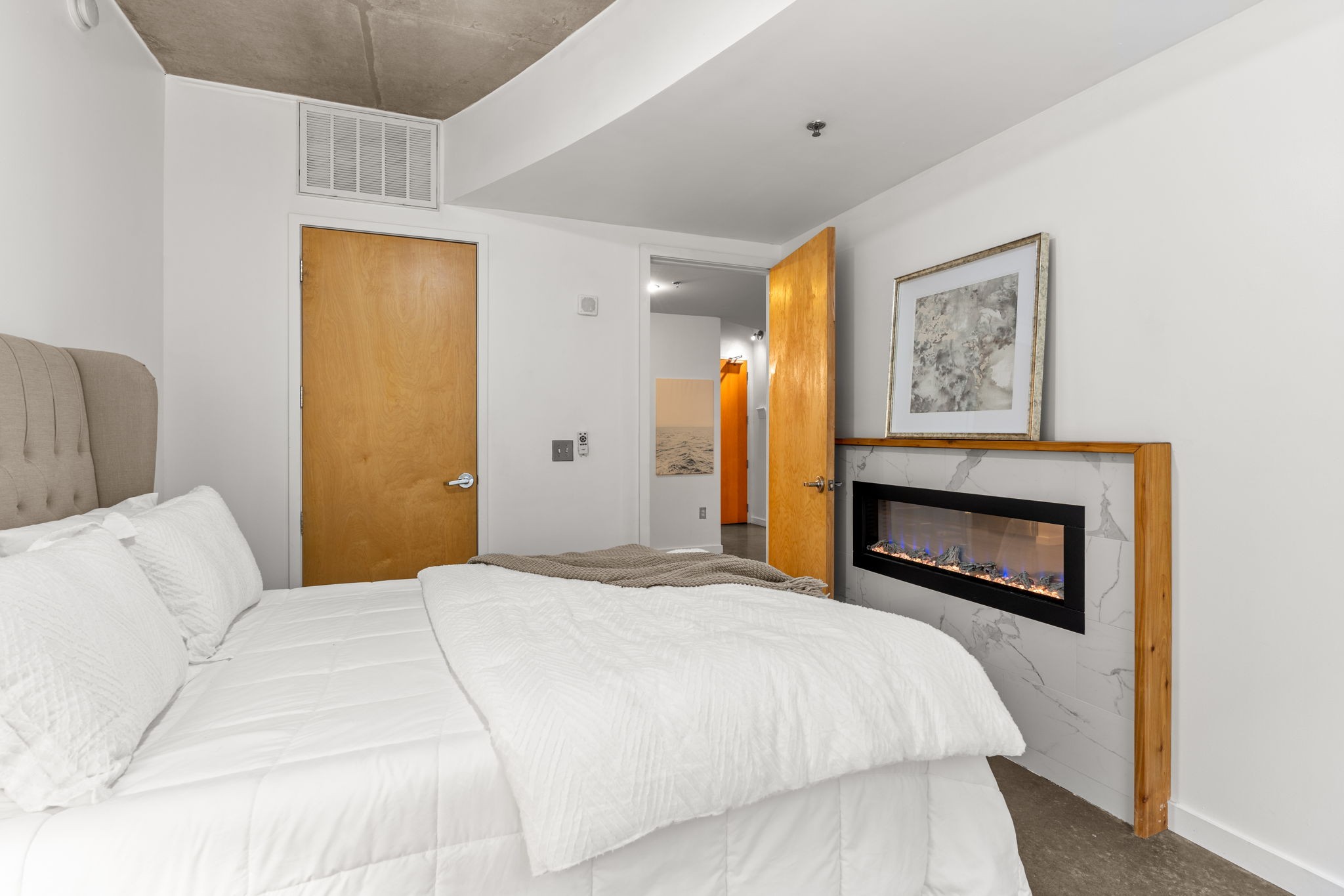 600 12th Ave, S Unit: 401