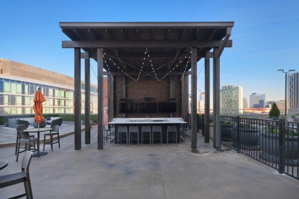 600 12th Ave, S Unit: 401