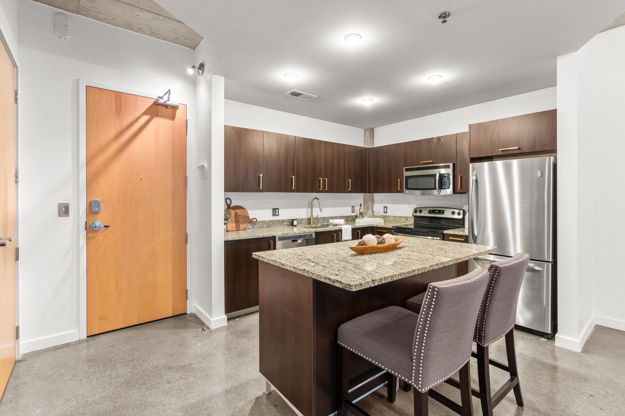 600 12th Ave, S Unit: 401