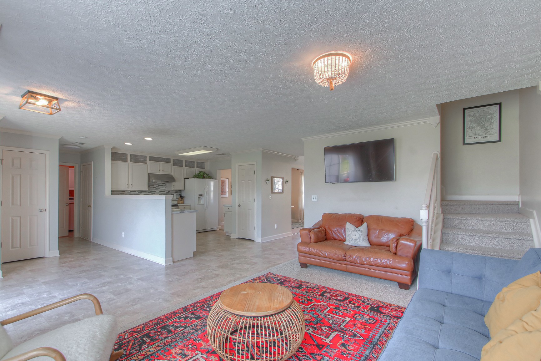 1029 Lowrey Pl