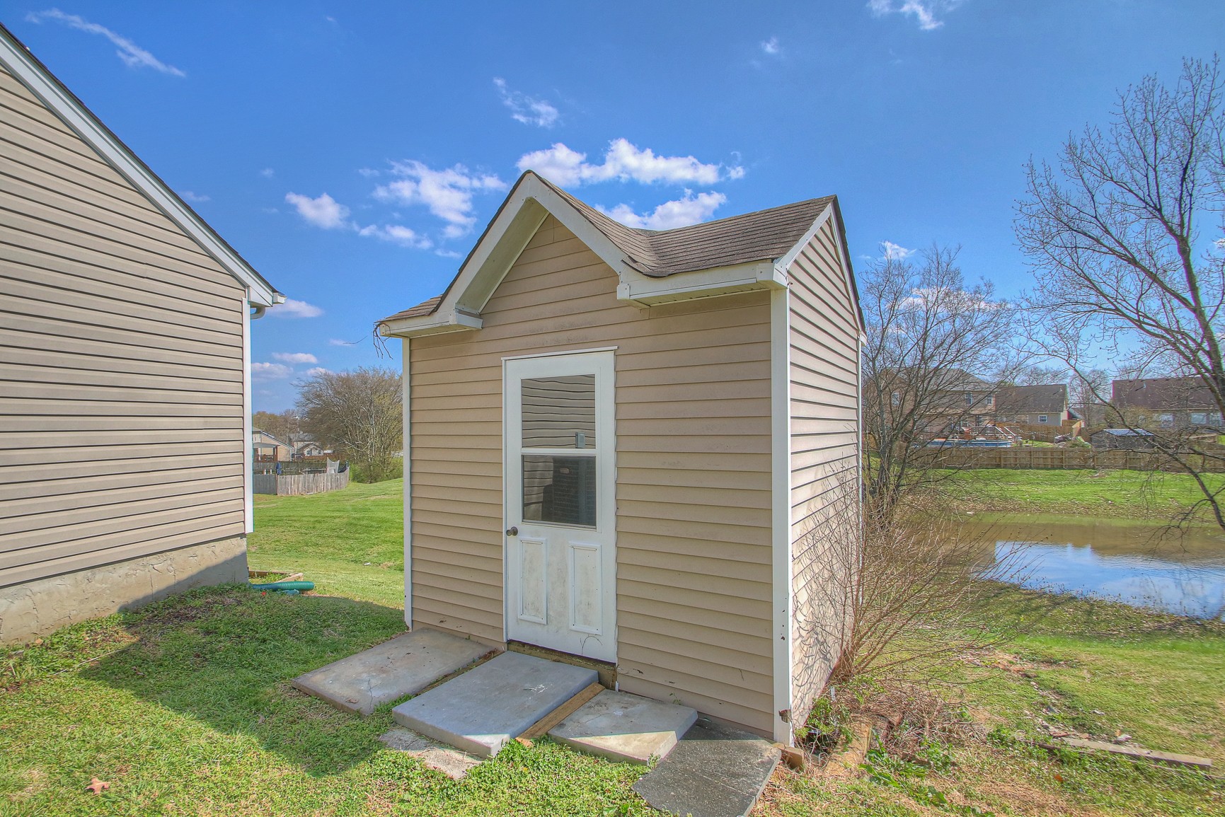 1029 Lowrey Pl