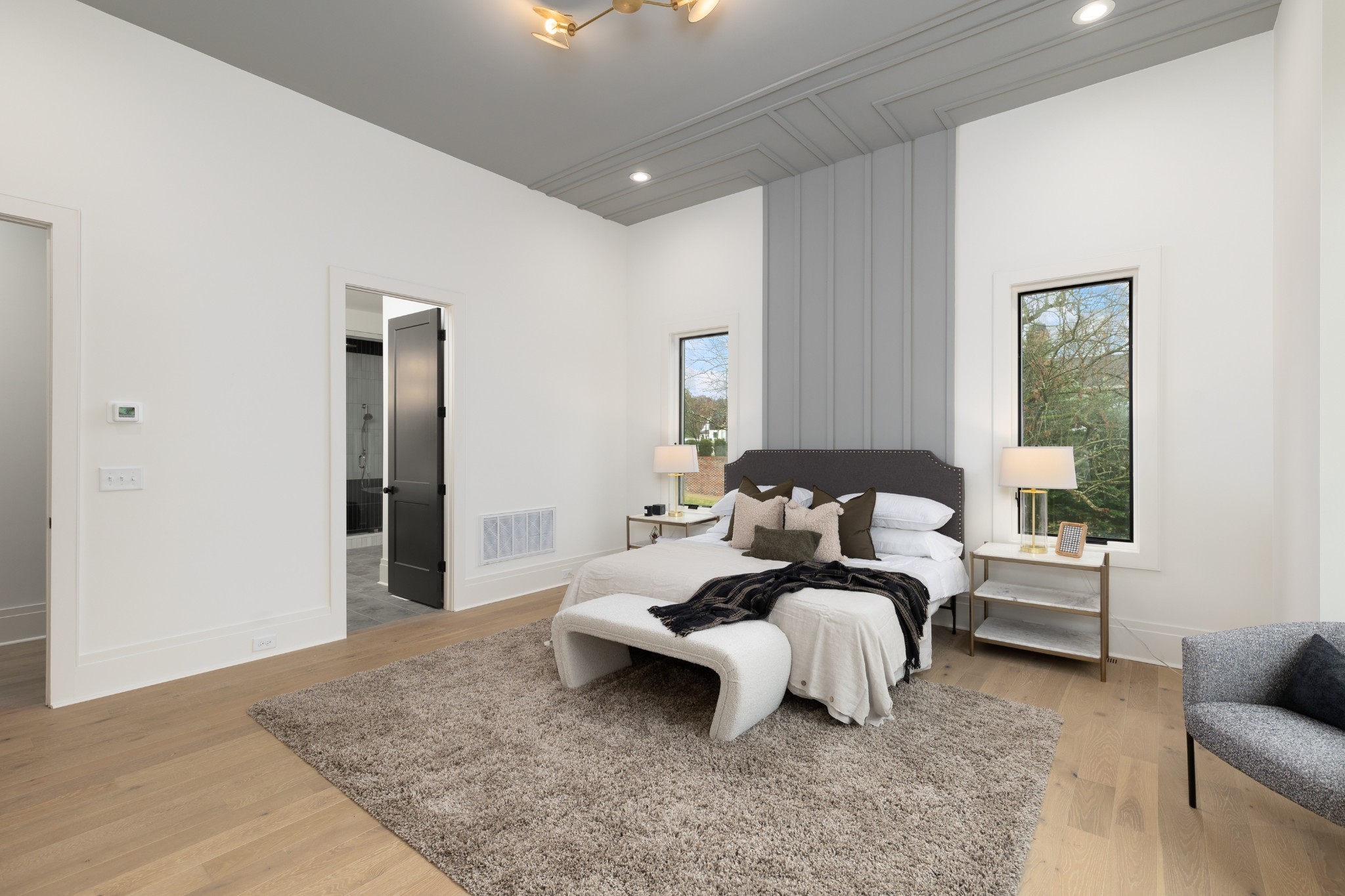 4612 Belmont Park Ter