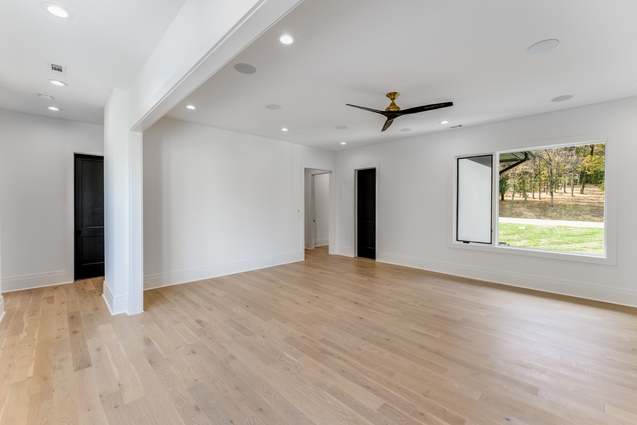 4612 Belmont Park Ter