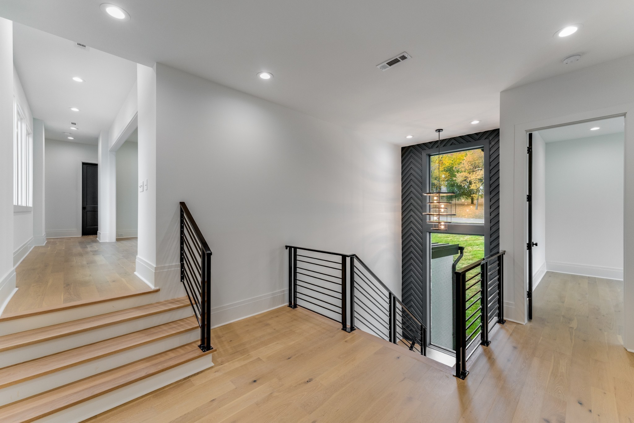 4612 Belmont Park Ter