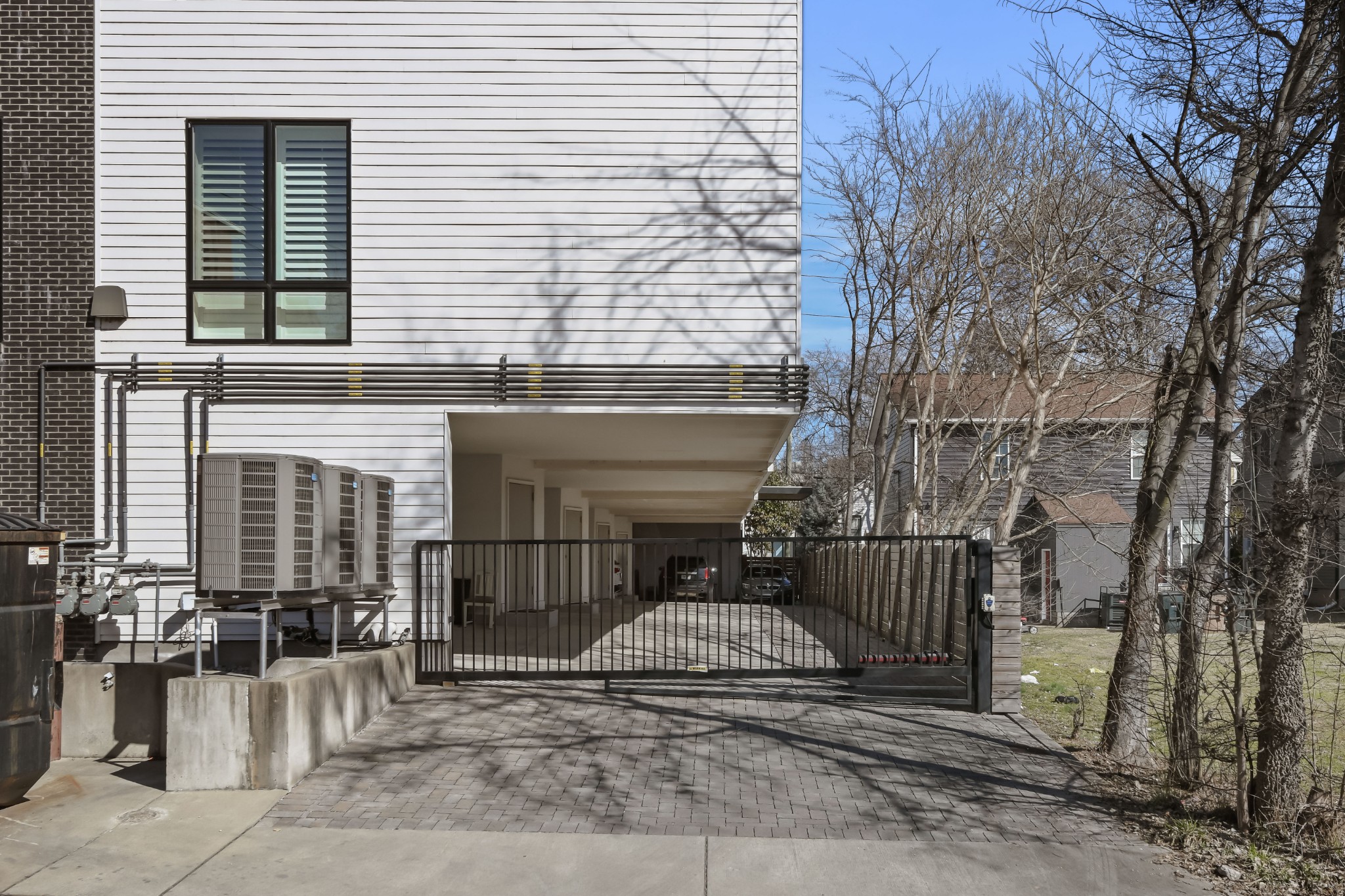 705 Taylor St