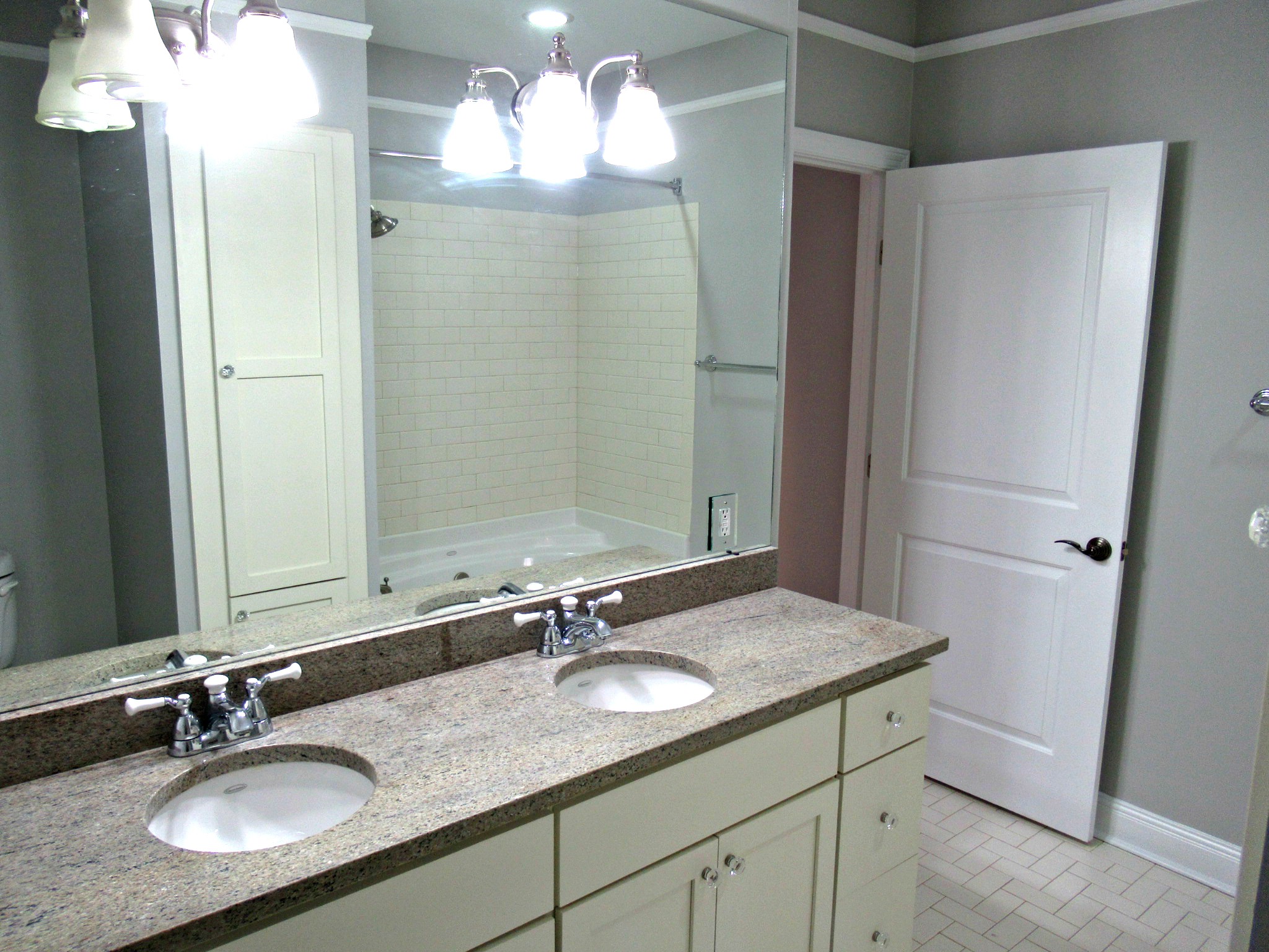 1015 Fatherland St Unit: 206