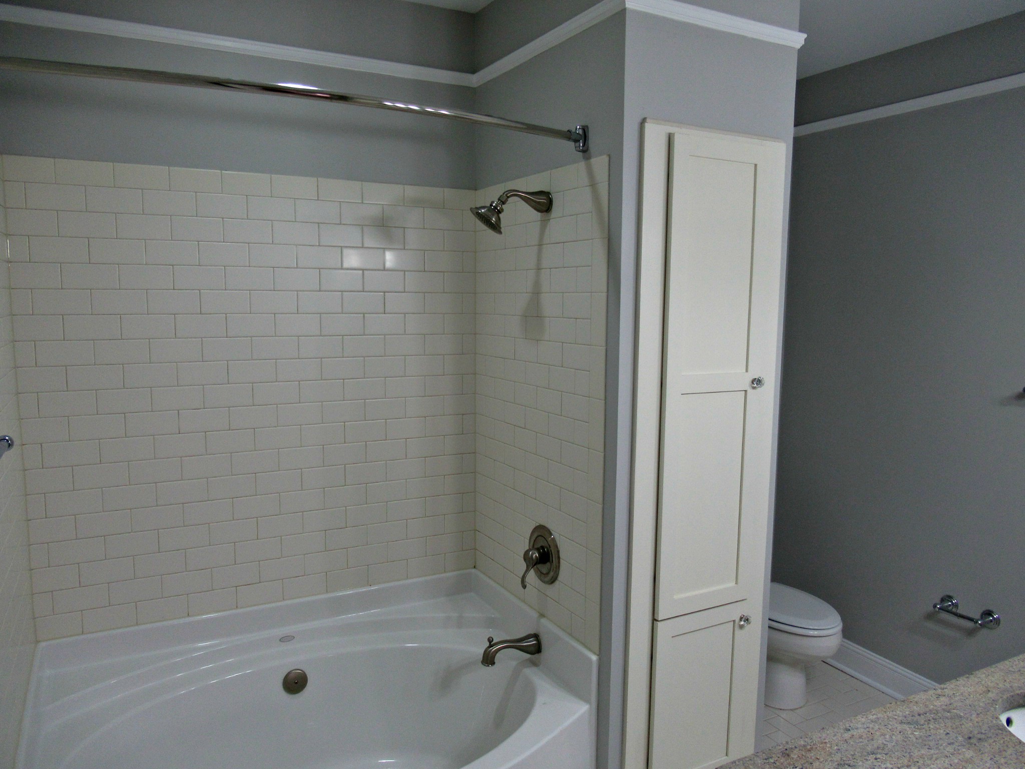 1015 Fatherland St Unit: 206