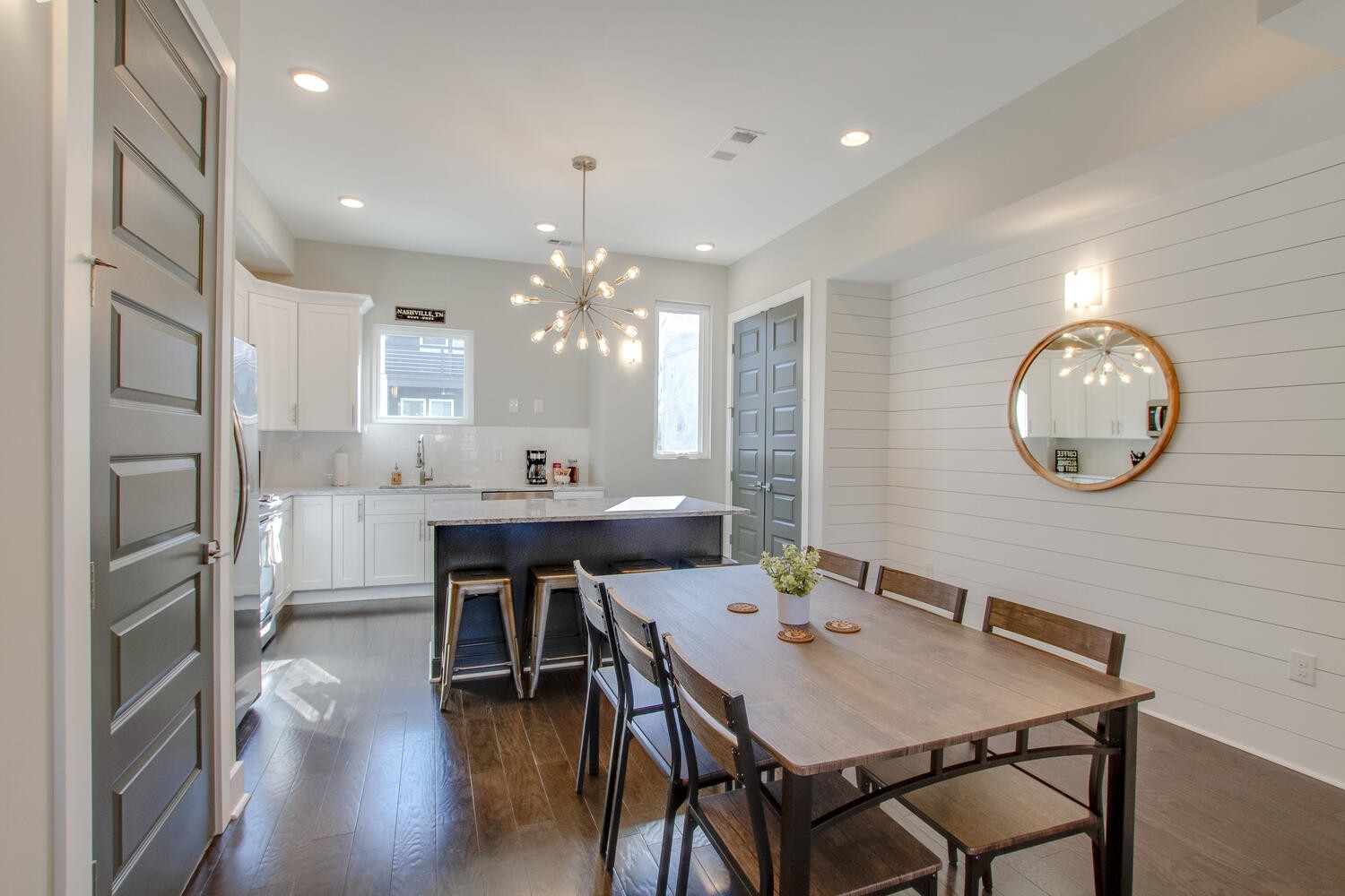 2410 Meharry Blvd Unit: 12