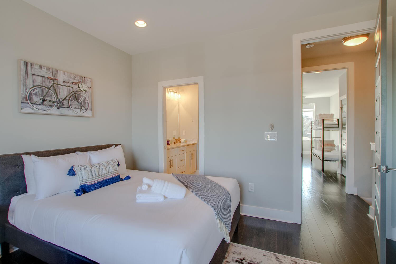 2410 Meharry Blvd Unit: 12