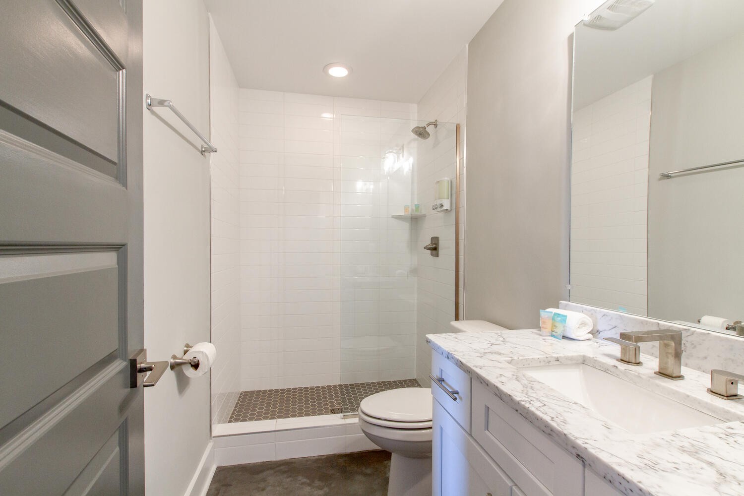 2410 Meharry Blvd Unit: 12