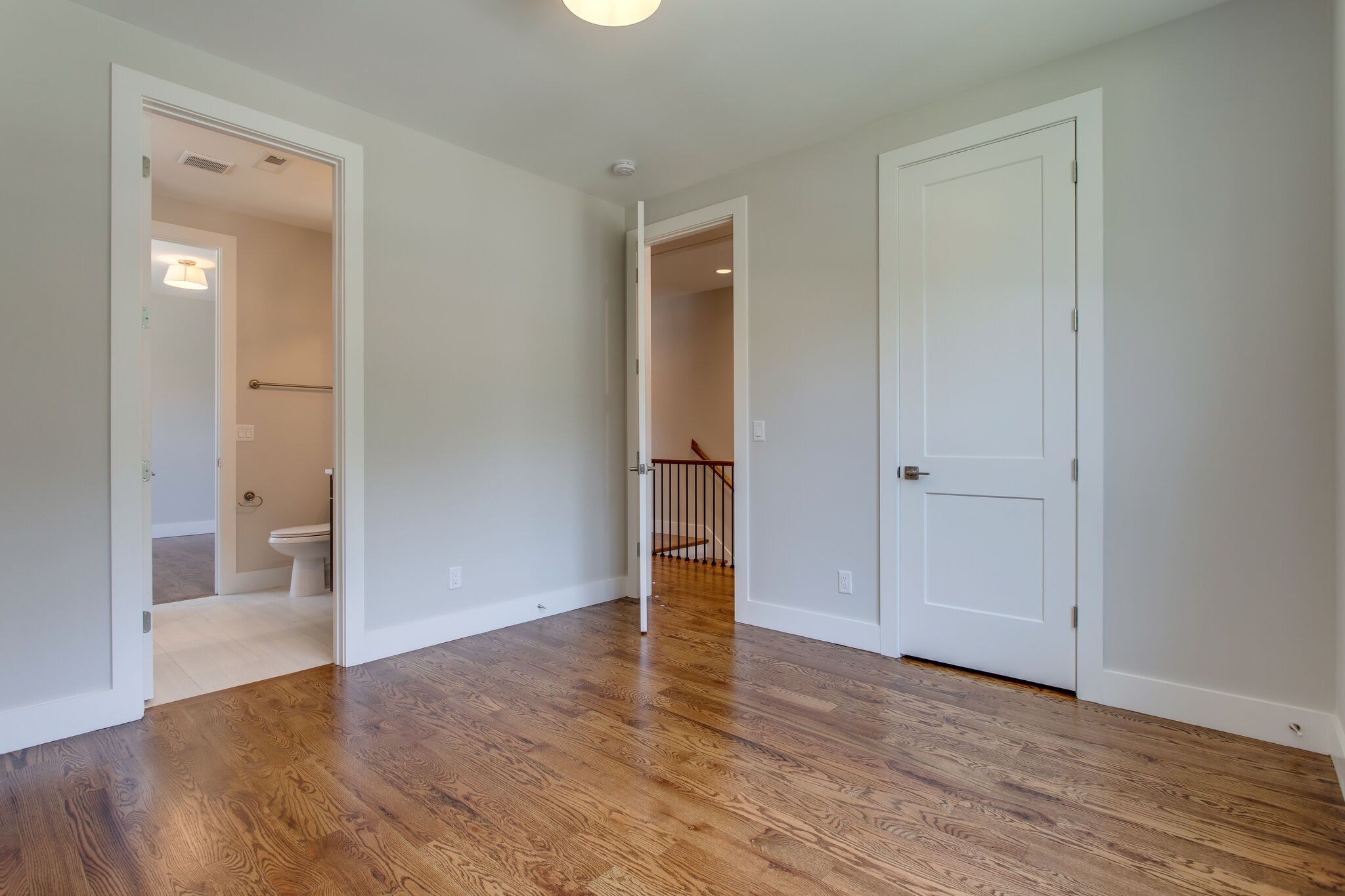 416B Moore Ave