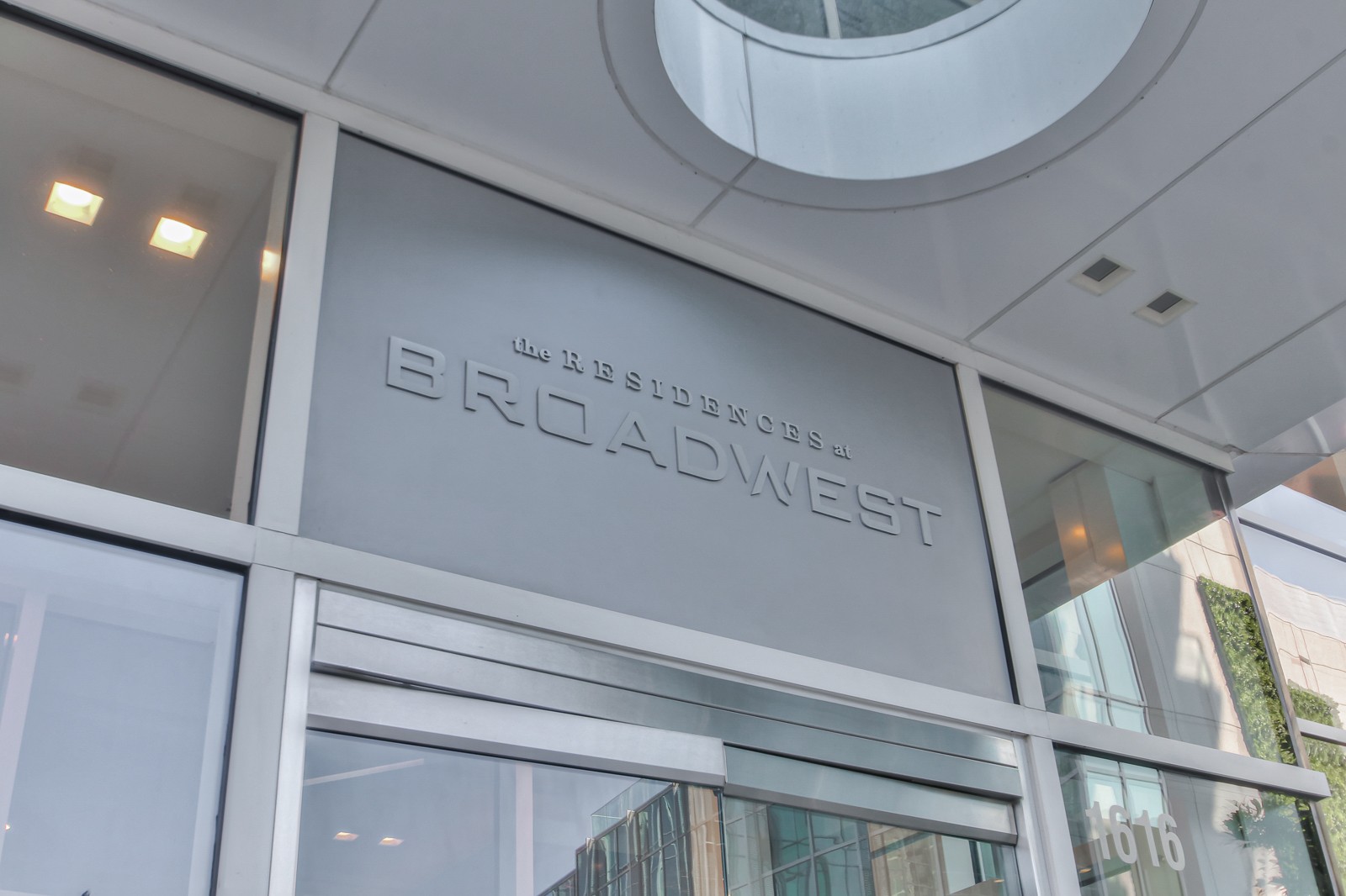 1616 West End Ave Unit: 2401