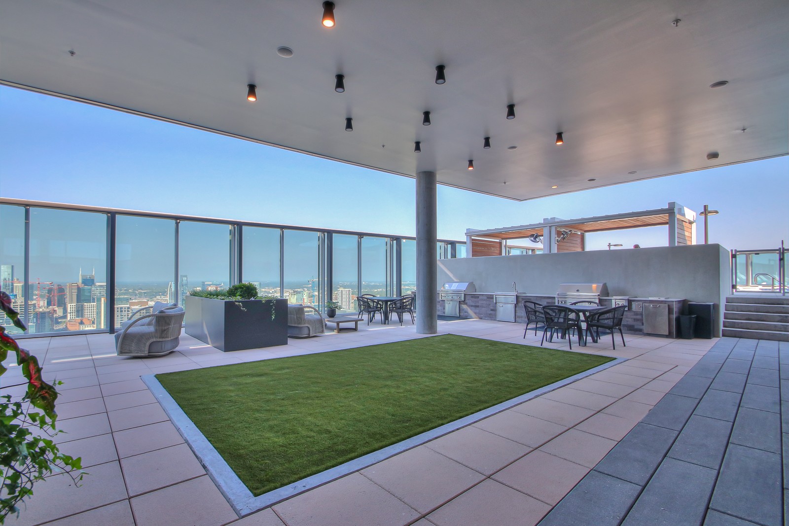 1616 West End Ave Unit: 2401