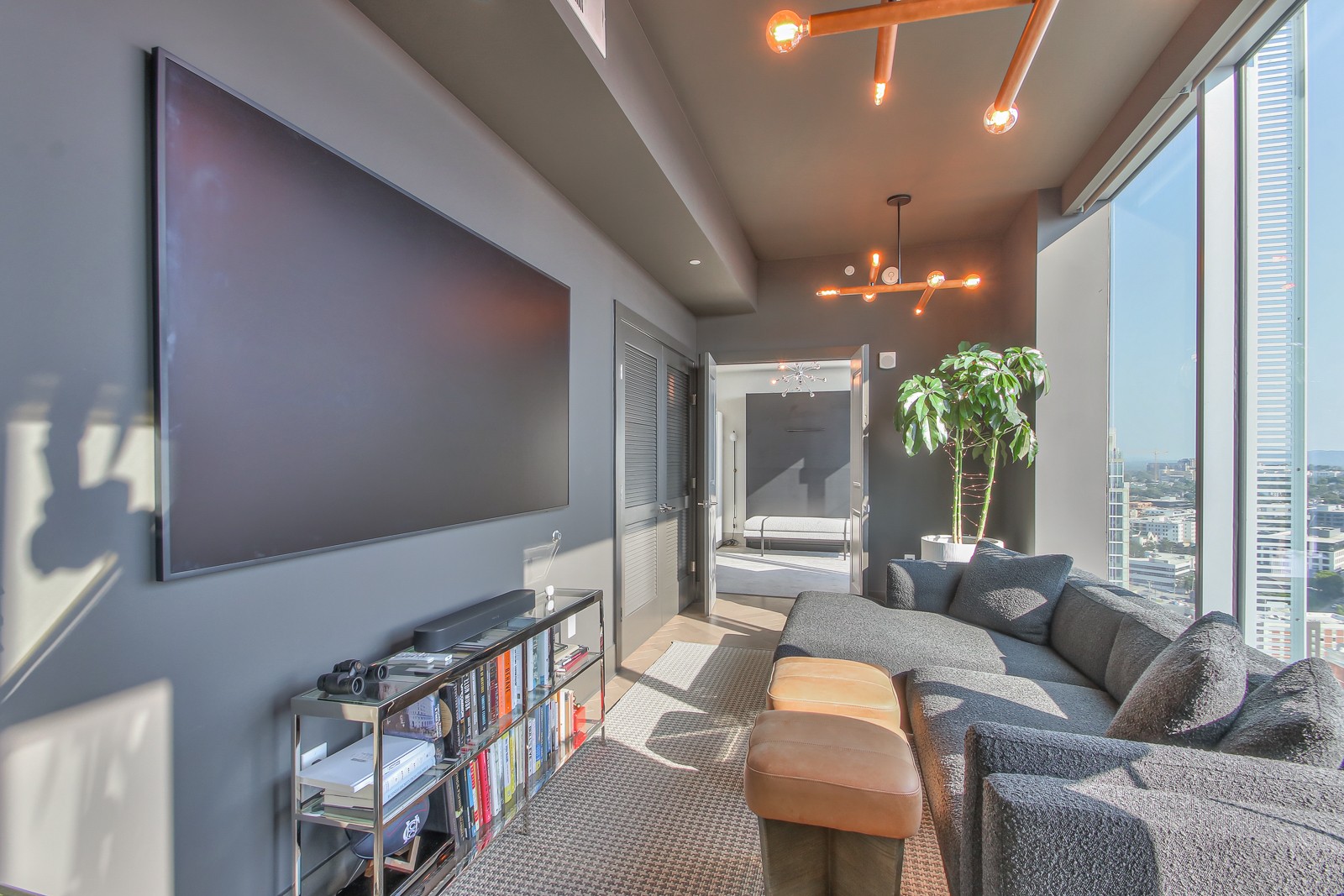 1616 West End Ave Unit: 2401