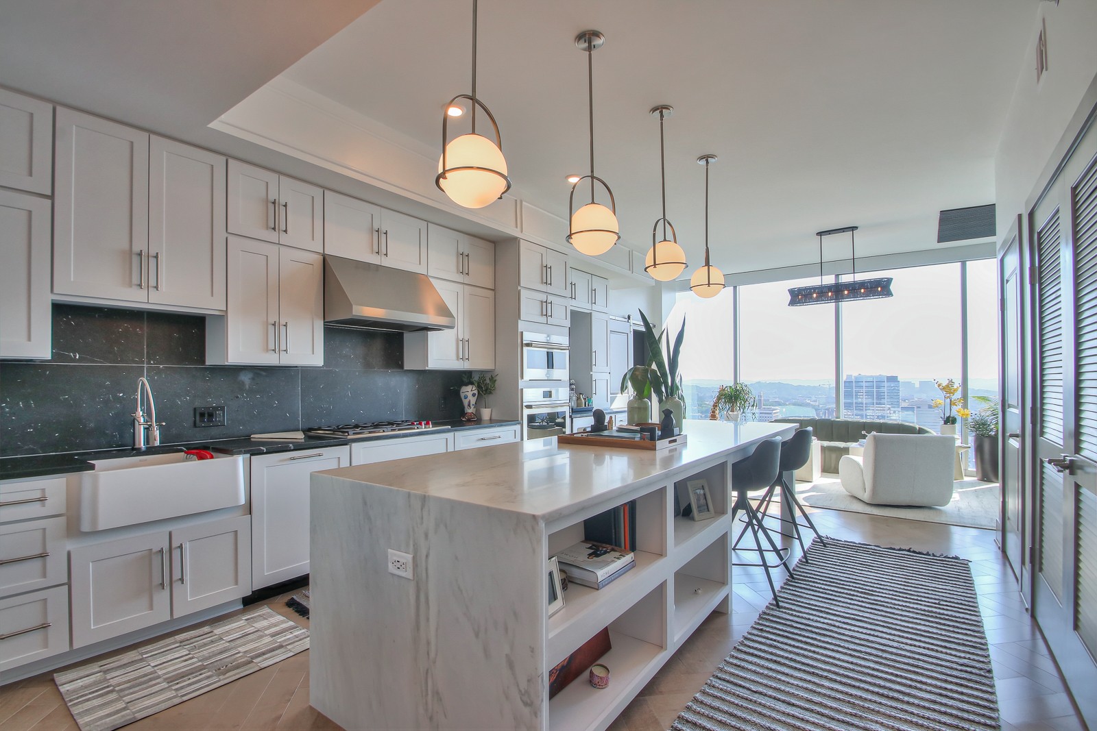 1616 West End Ave Unit: 2401