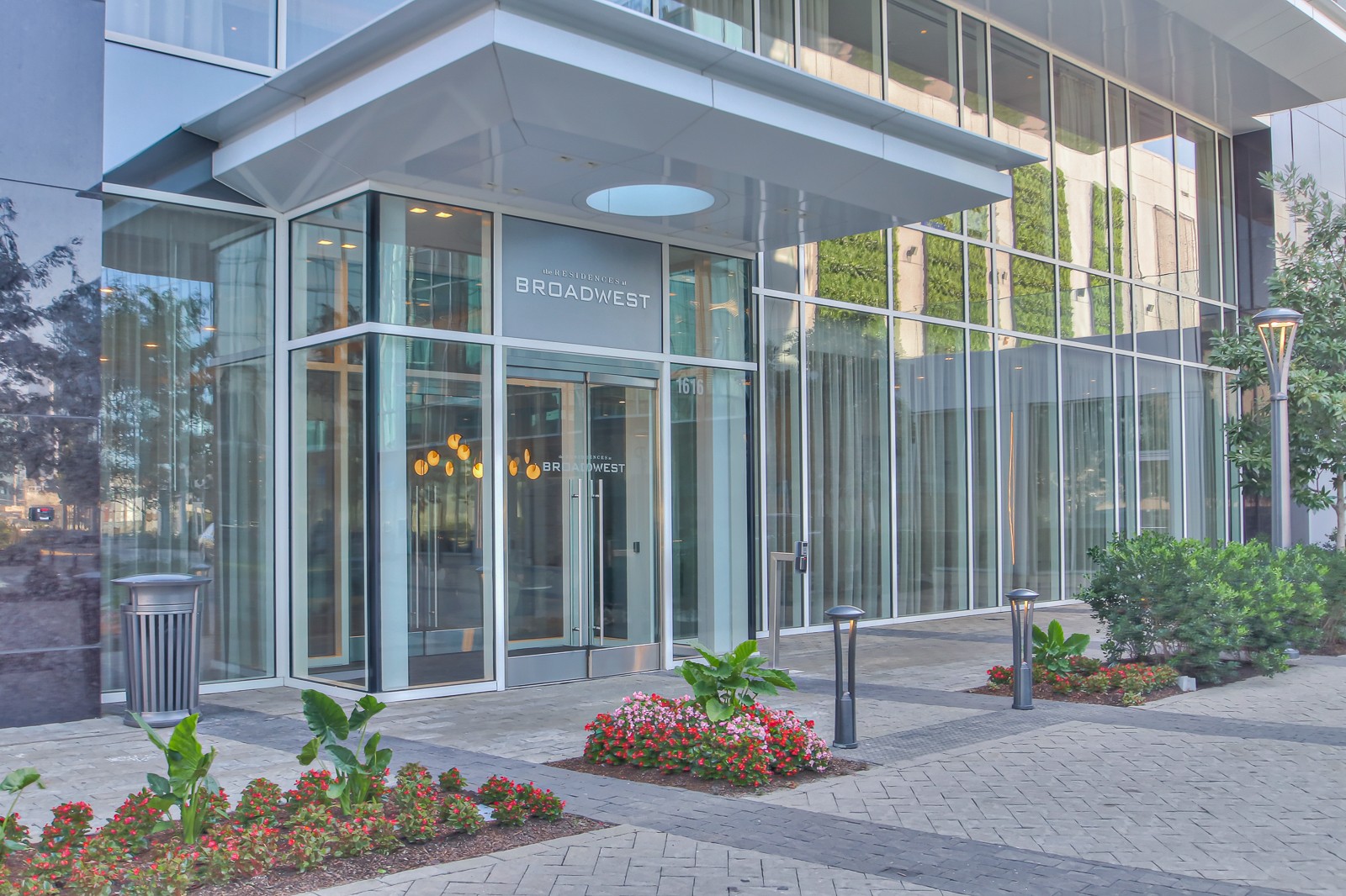 1616 West End Ave Unit: 2401