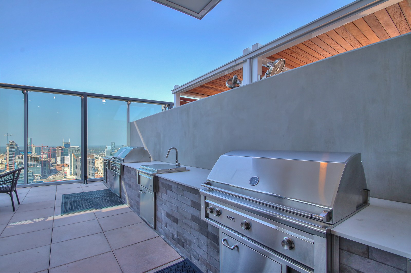 1616 West End Ave Unit: 2401