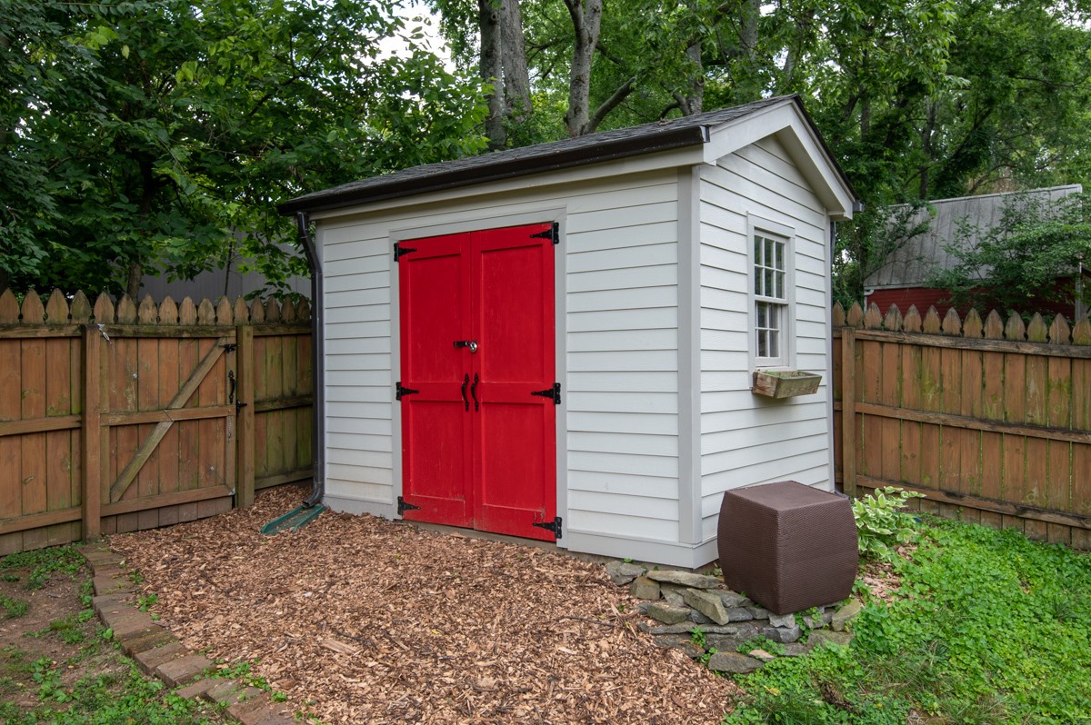 1107 Clayton Ave