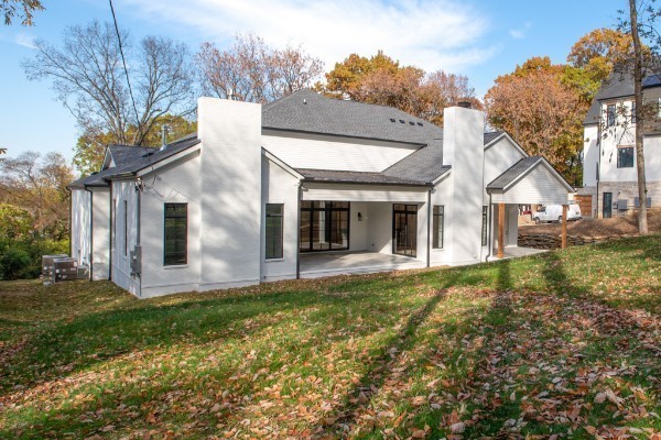 1517 Lone Oak Cir