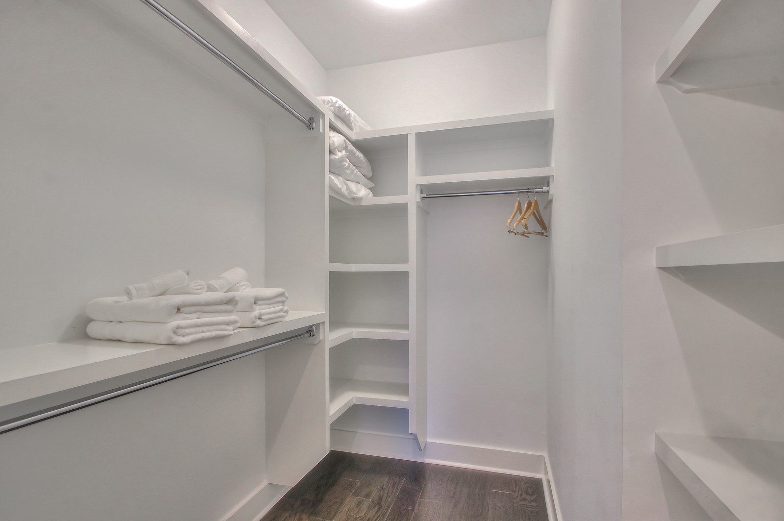 2410 Meharry Blvd Unit: 8