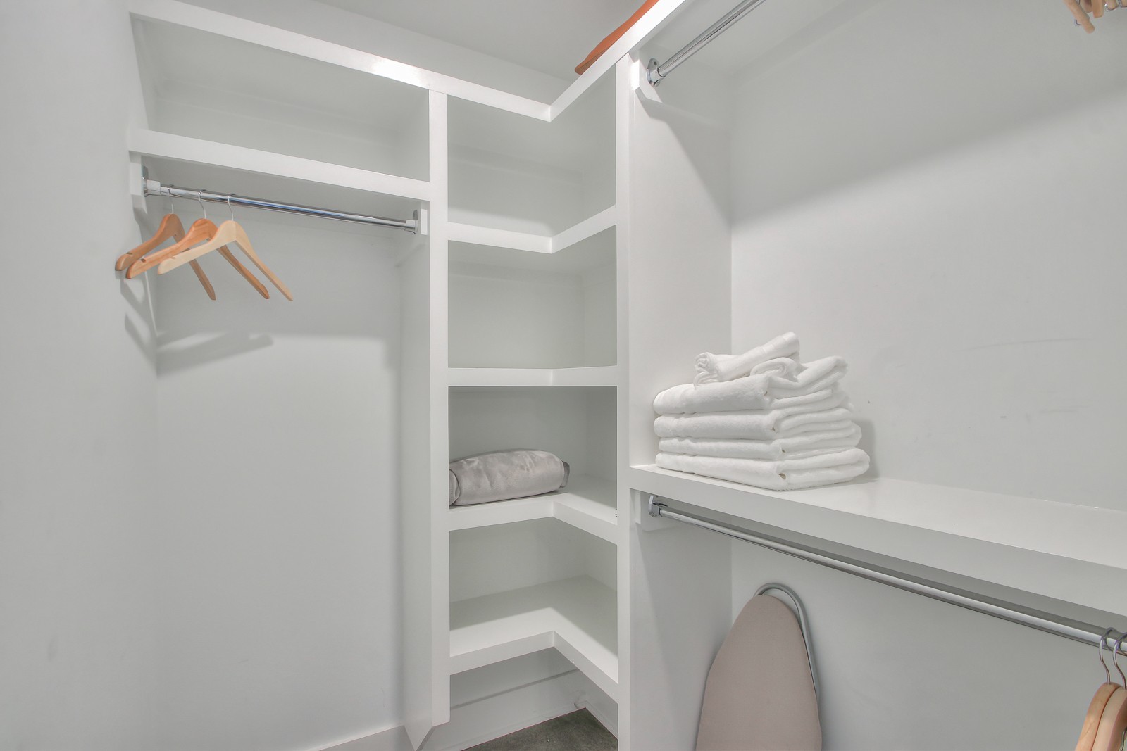 2410 Meharry Blvd Unit: 6