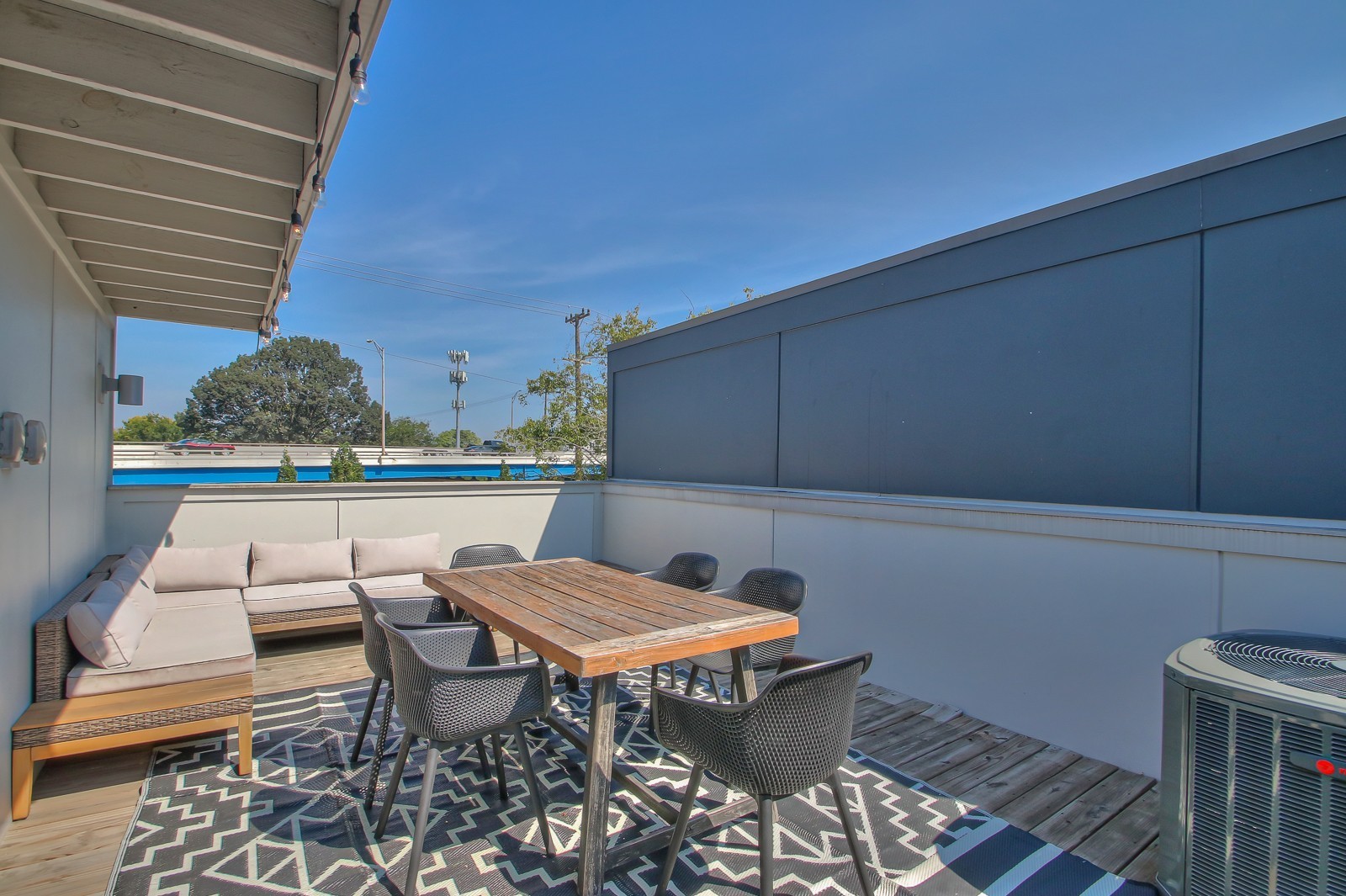 2410 Meharry Blvd Unit: 6