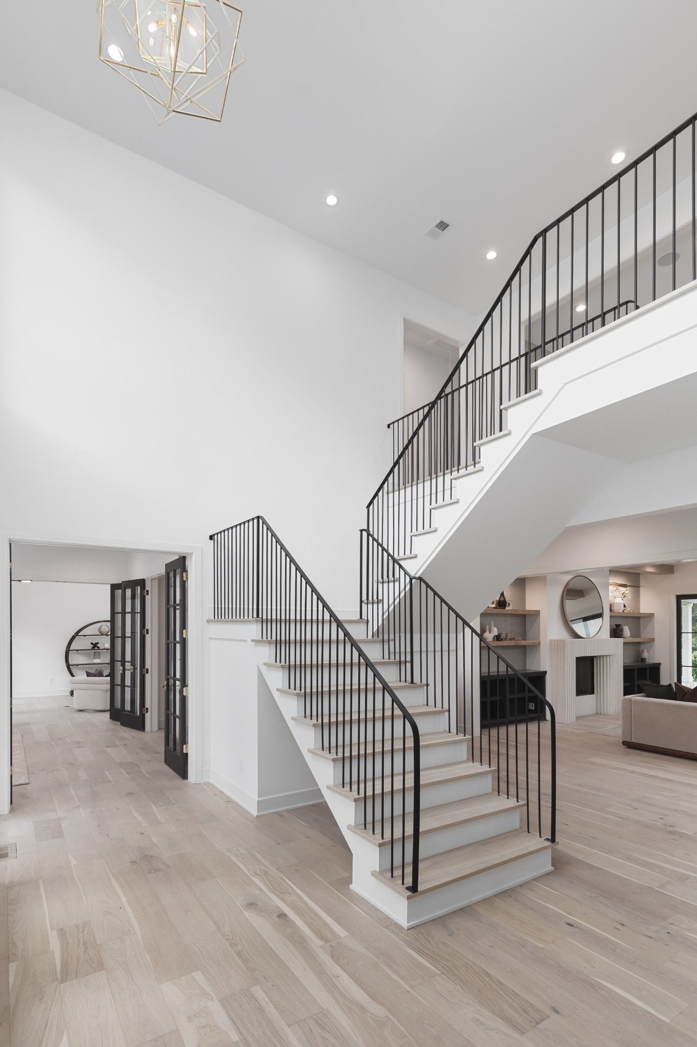 1018 Grassland Ln