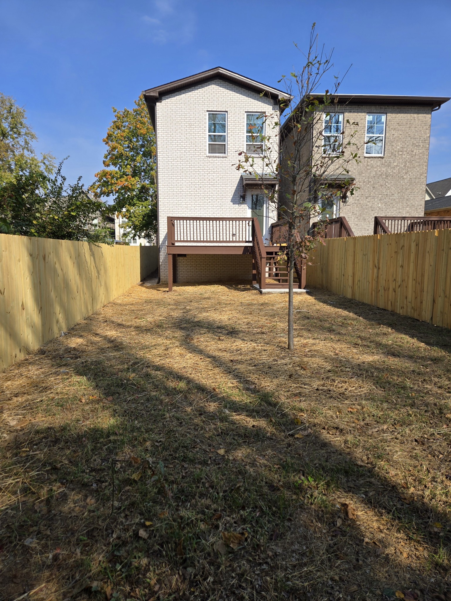 906A Elvira Ave