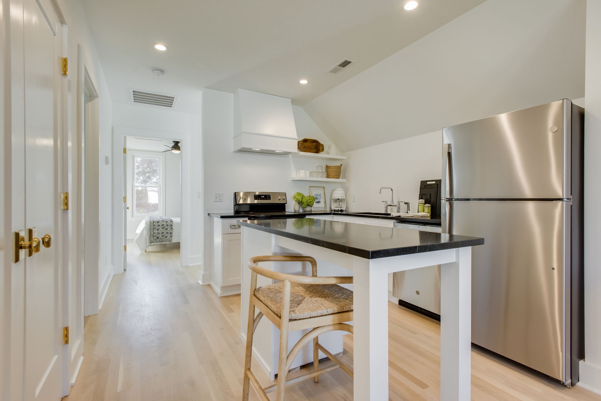 2509 Oakland Ave