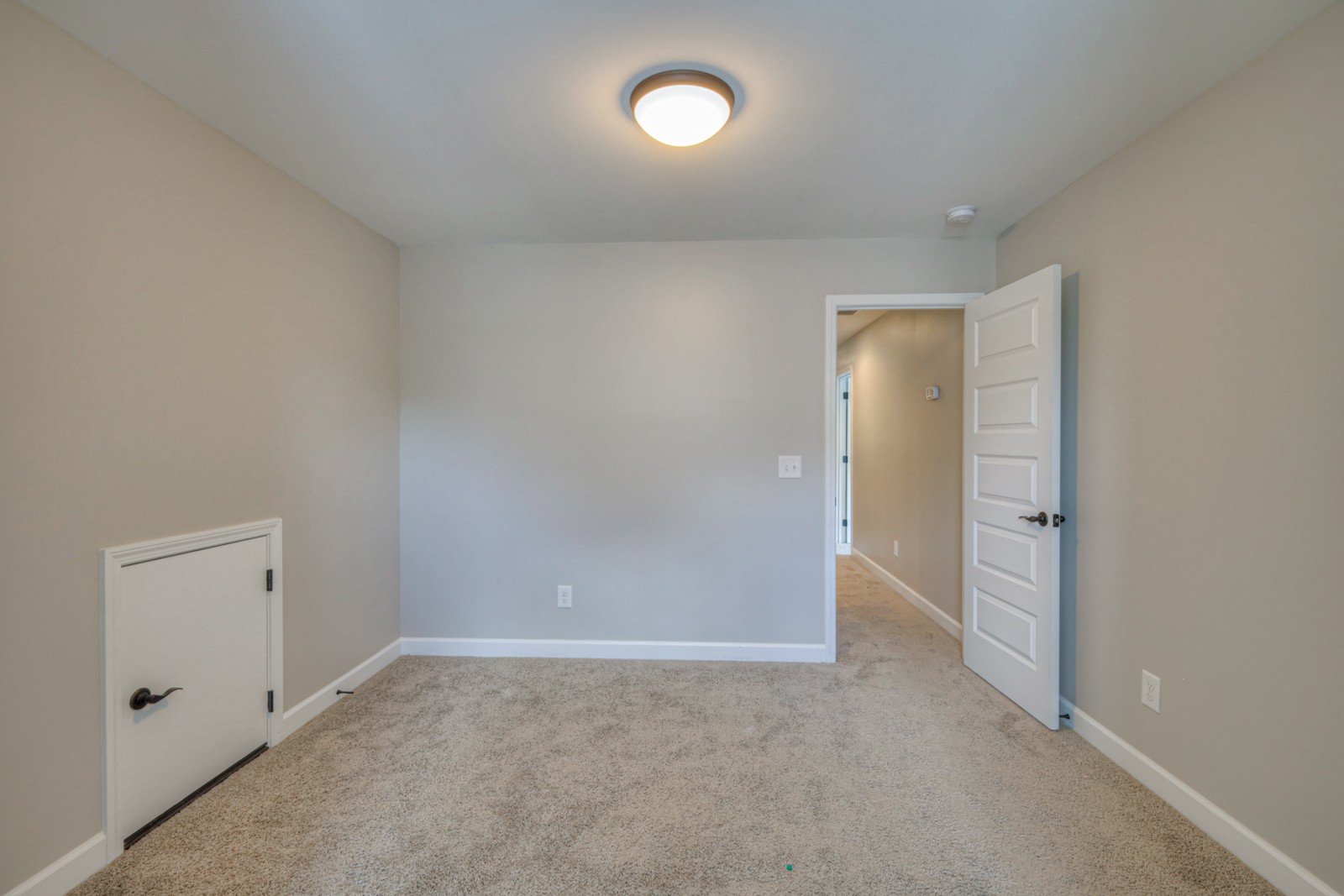5114 Myra Dr