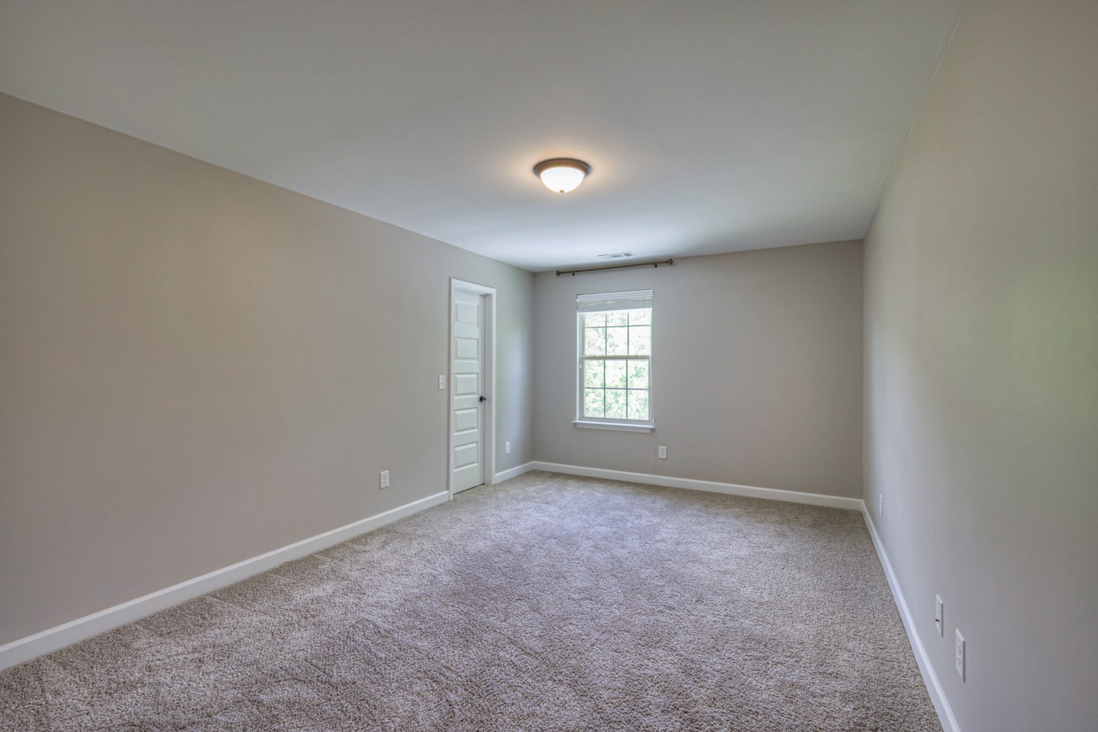 5114 Myra Dr