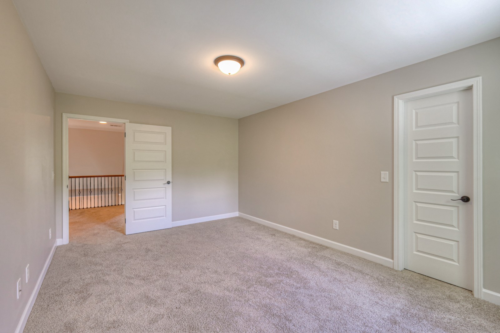 5114 Myra Dr