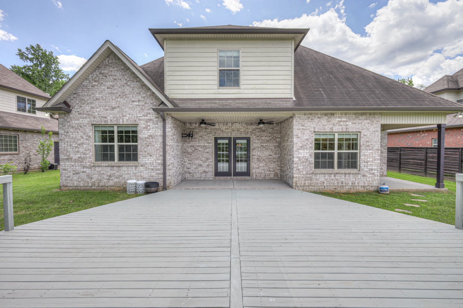5114 Myra Dr