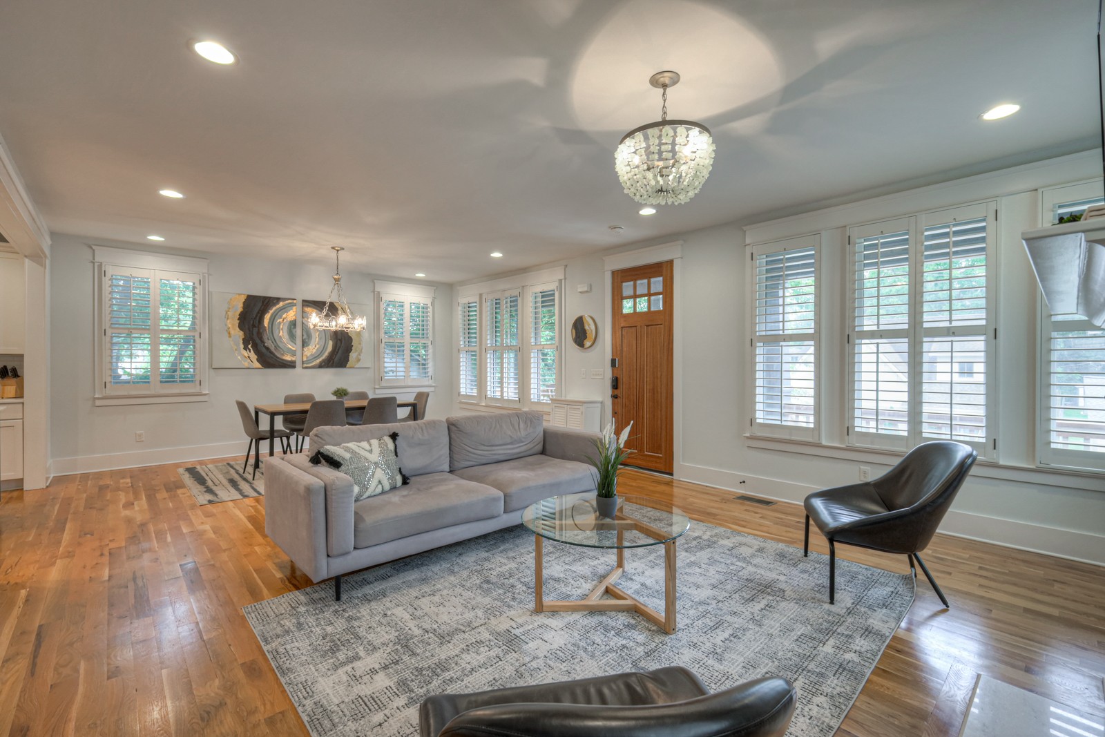 1315 Lillian St