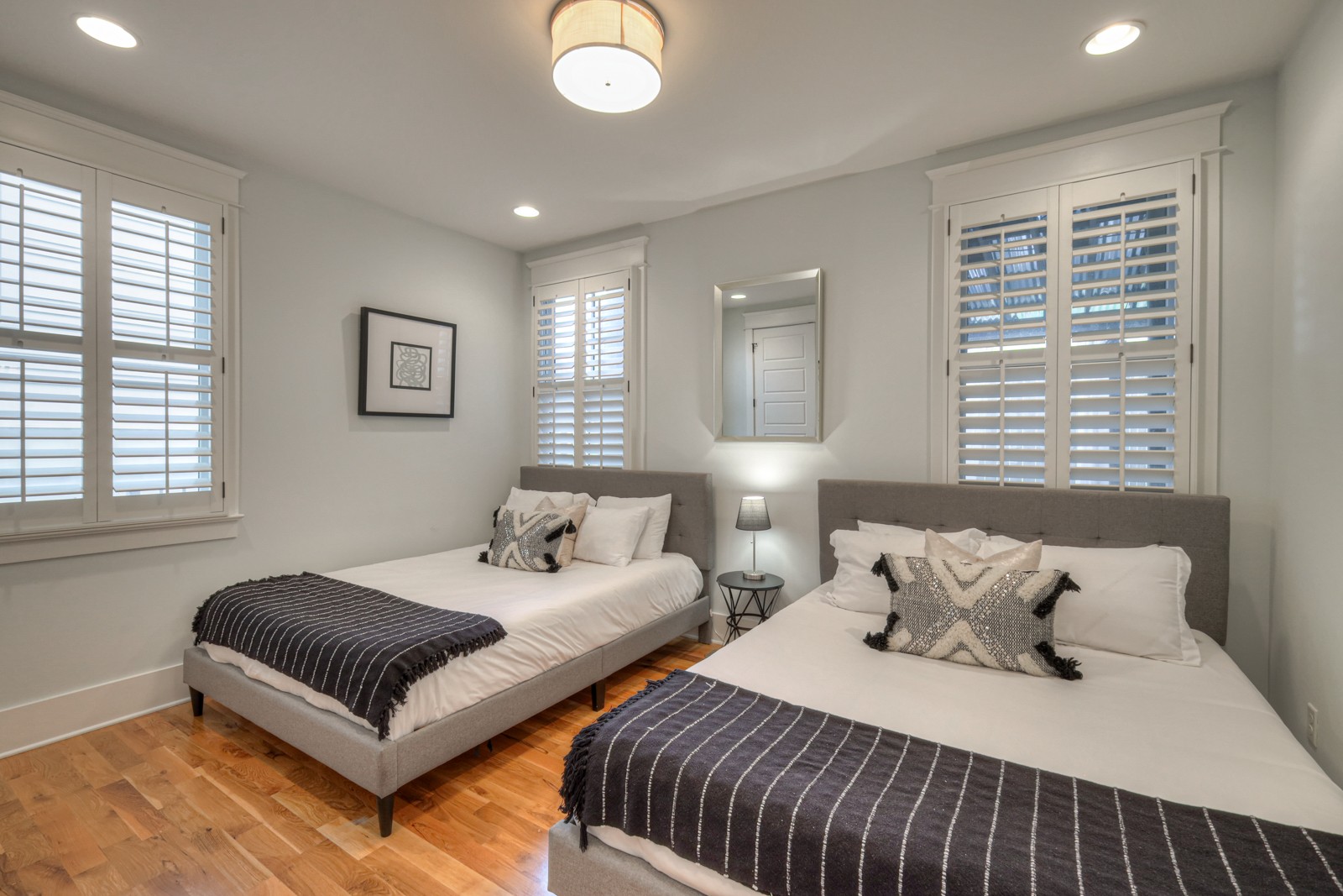 1315 Lillian St