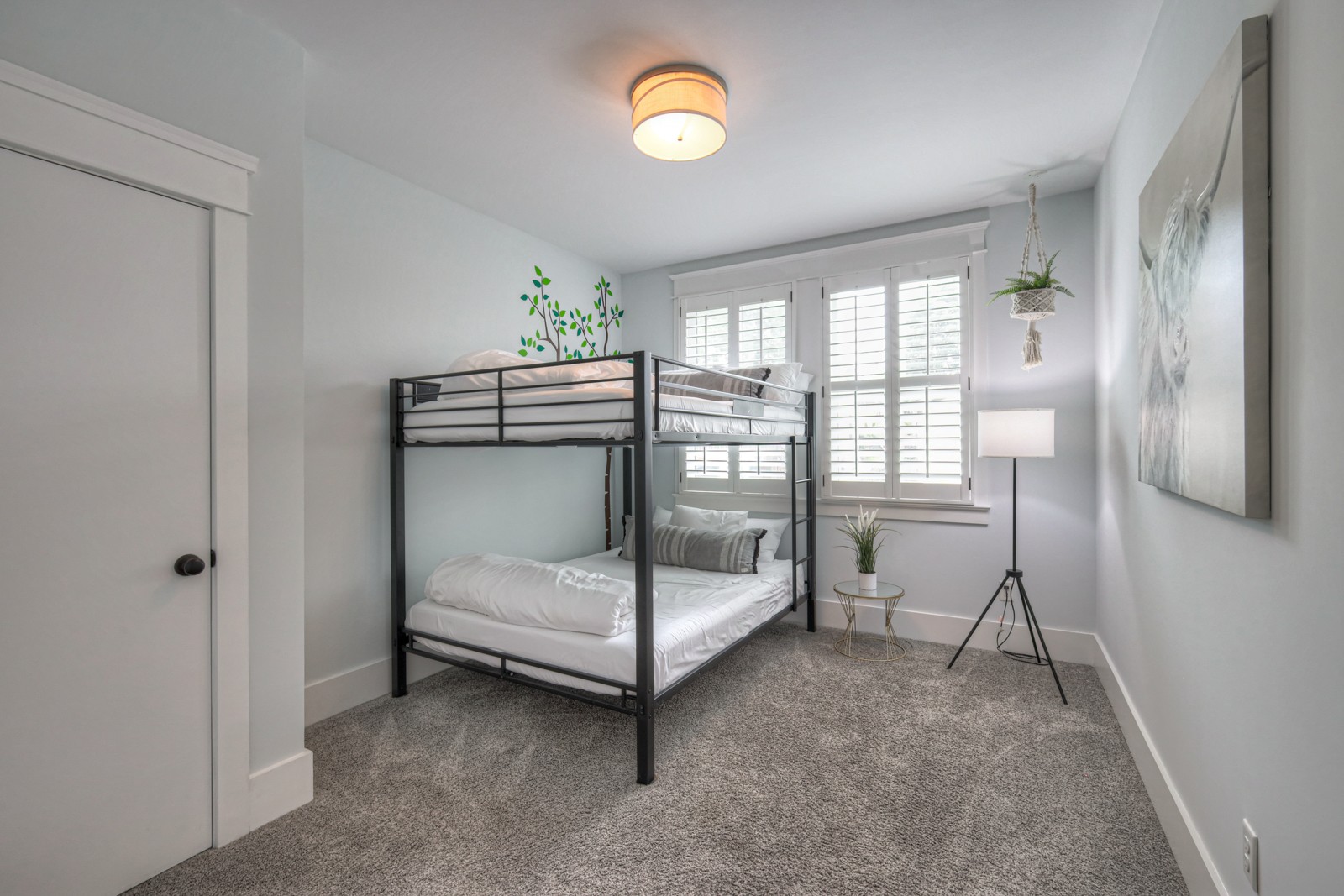 1315 Lillian St