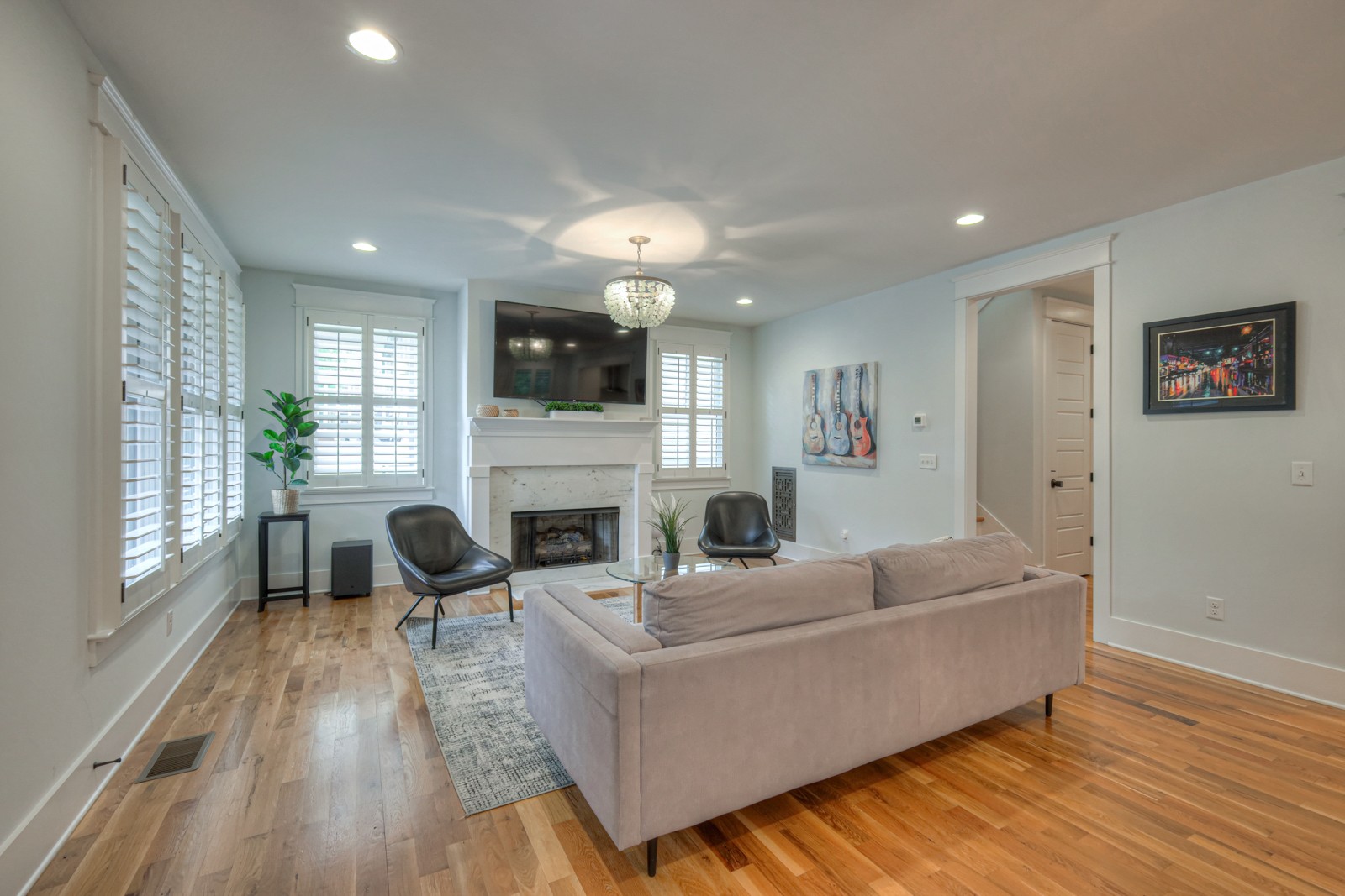 1315 Lillian St